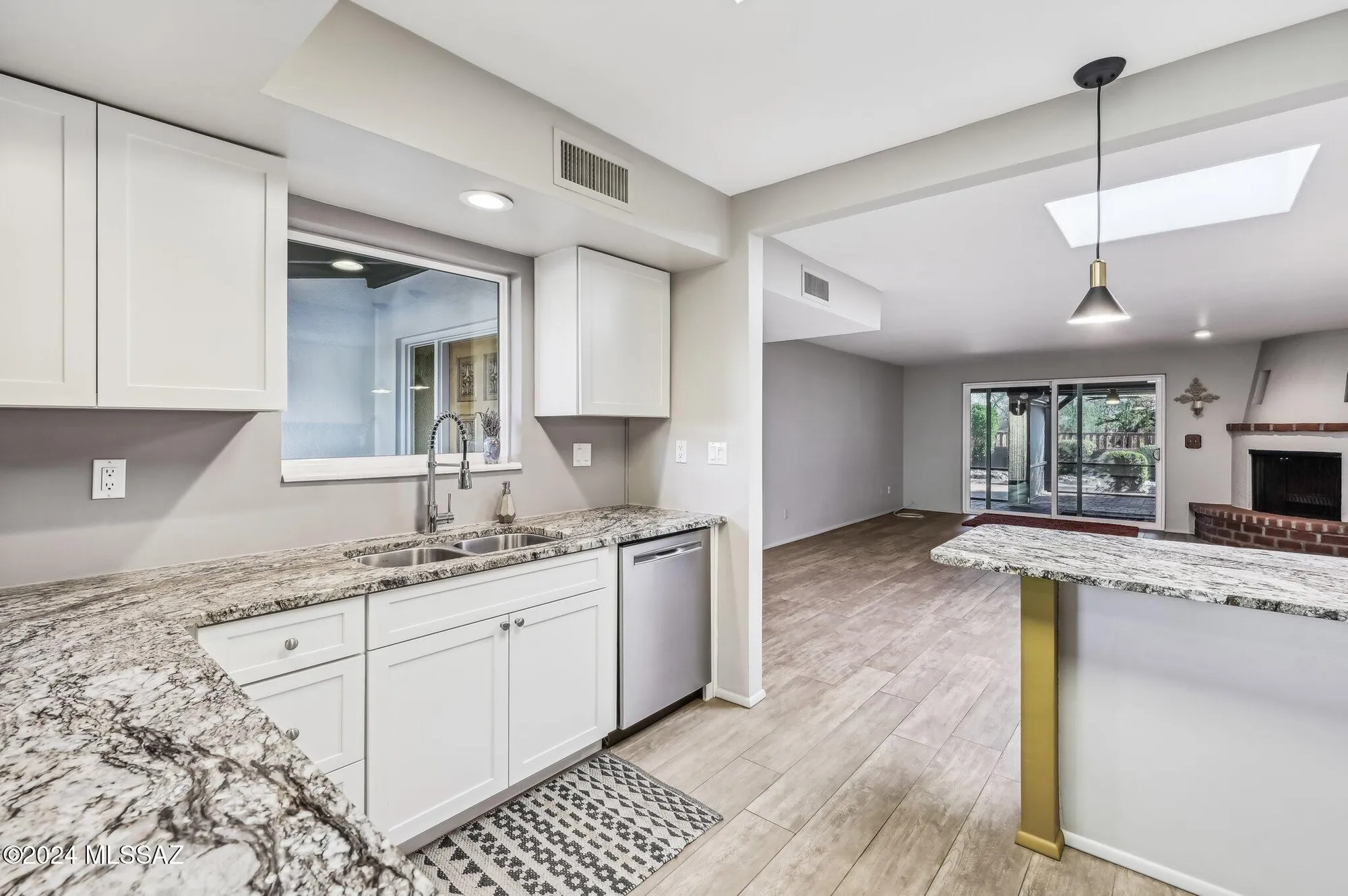 Property Slideshow image 6 of 22 | 611 s los opalos, Green Valley, AZ, 85614