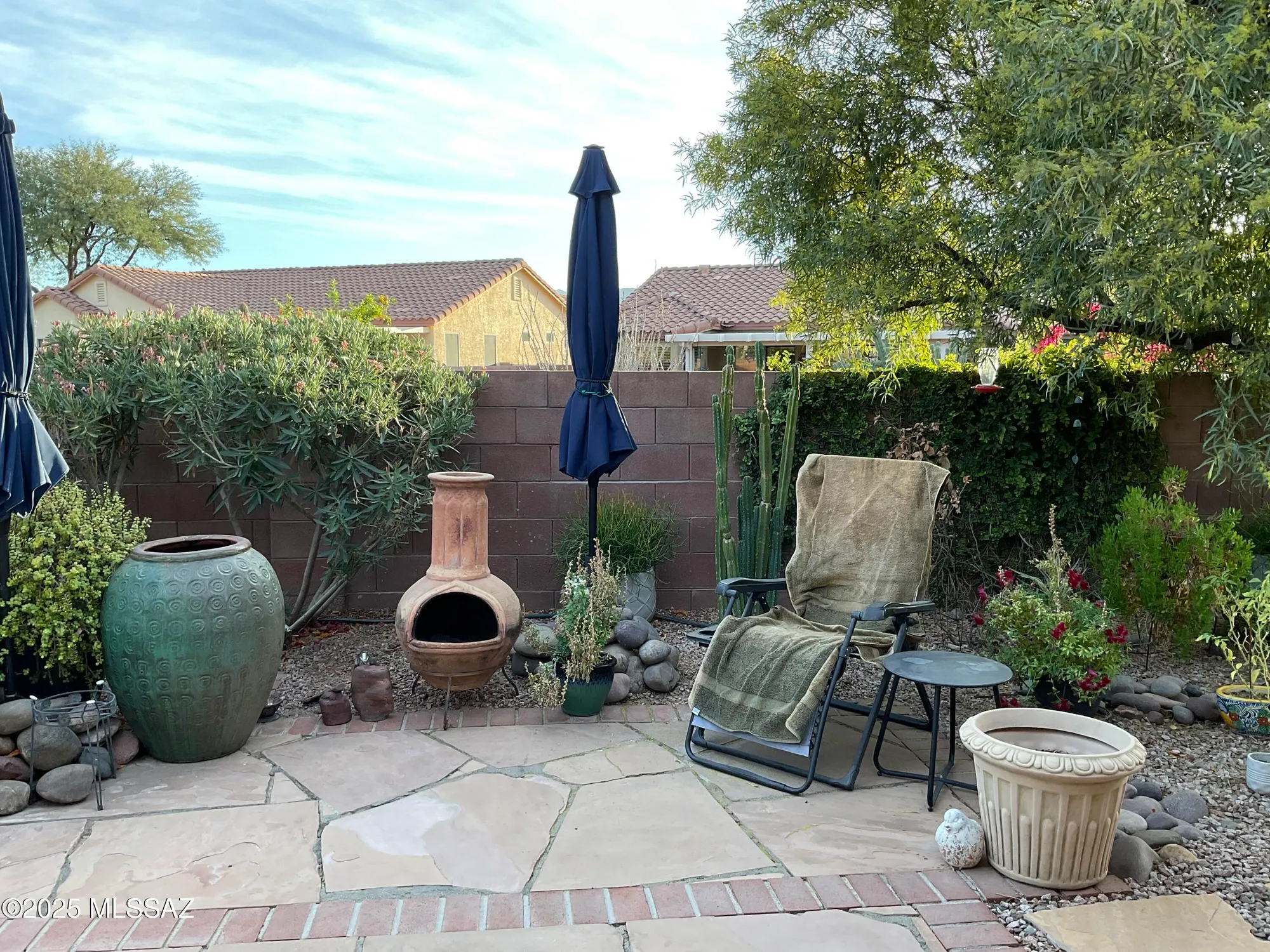 Property Slideshow image 3 of 34 | 7681 w amber ridge way, Tucson, AZ, 85743