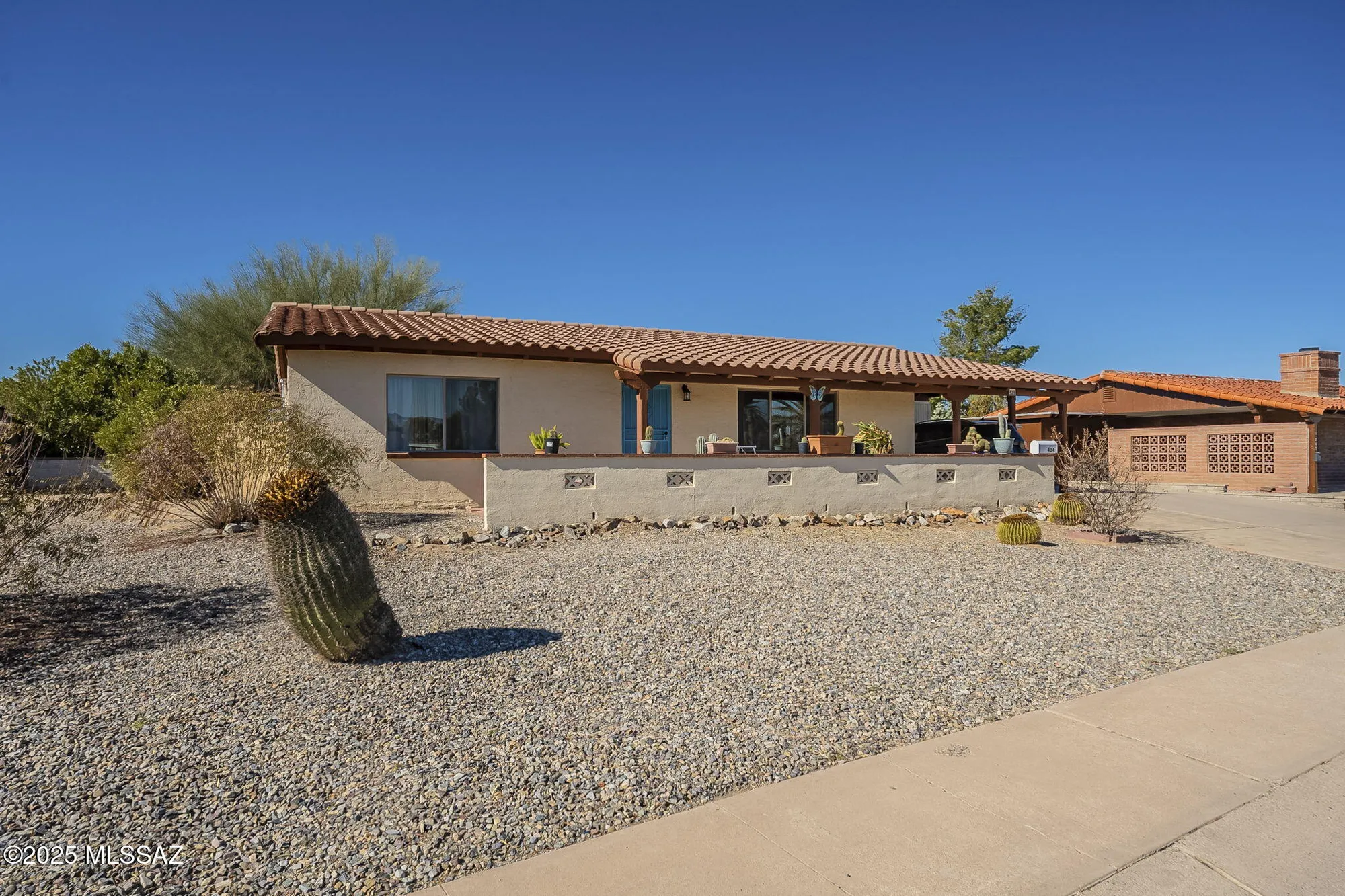 Property Slideshow image 4 of 49 | 434 s abrego dr, Green Valley, AZ, 85614