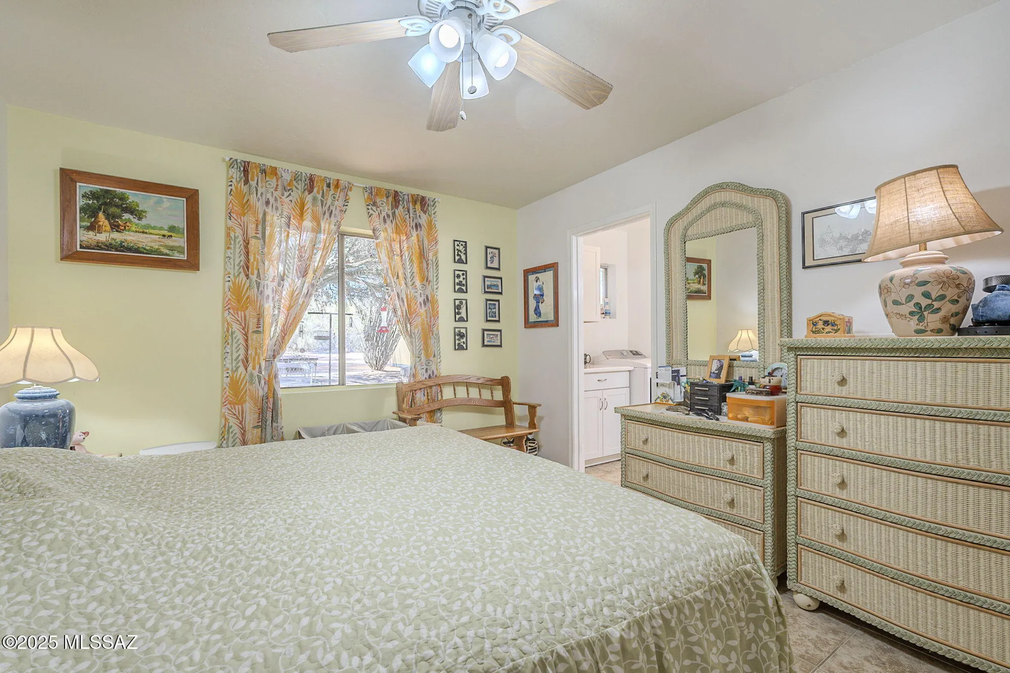 Property Slideshow image 21 of 49 | 434 s abrego dr, Green Valley, AZ, 85614