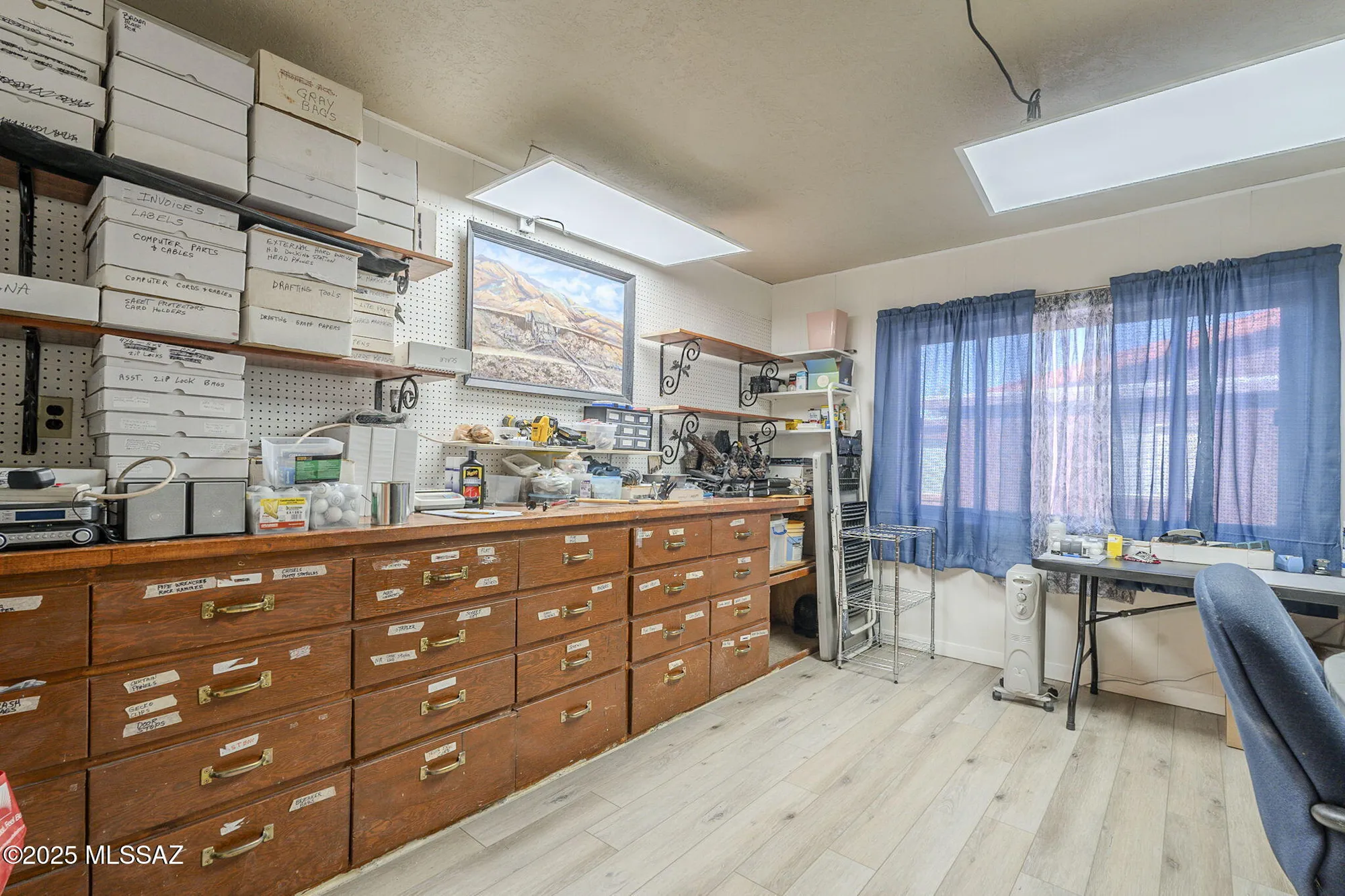 Property Slideshow image 28 of 49 | 434 s abrego dr, Green Valley, AZ, 85614