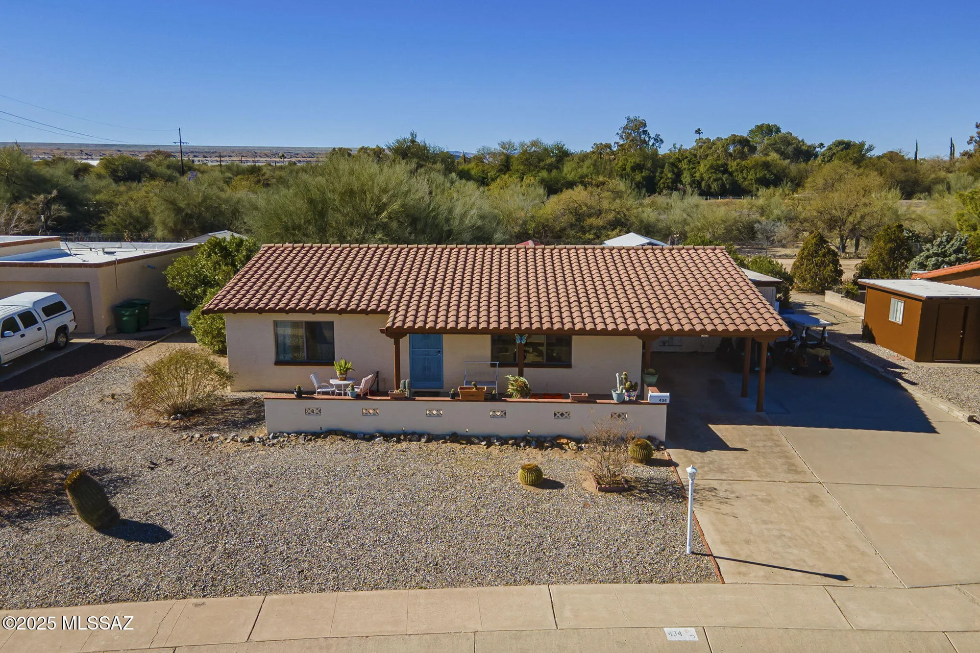 Property Slideshow image 42 of 49 | 434 s abrego dr, Green Valley, AZ, 85614