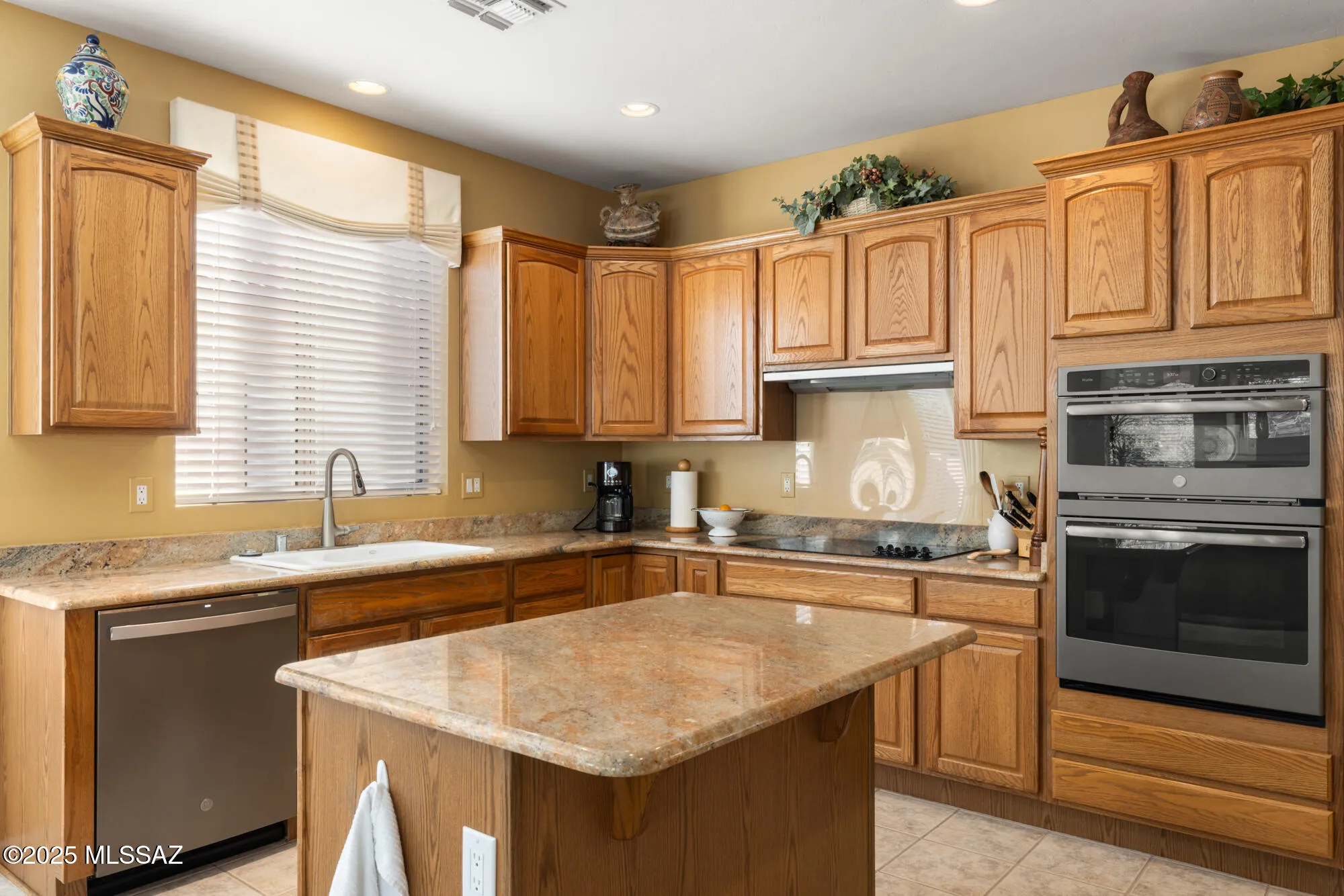 Property Slideshow image 13 of 33 | 62218 e sand crest dr, Saddlebrooke, AZ, 85739