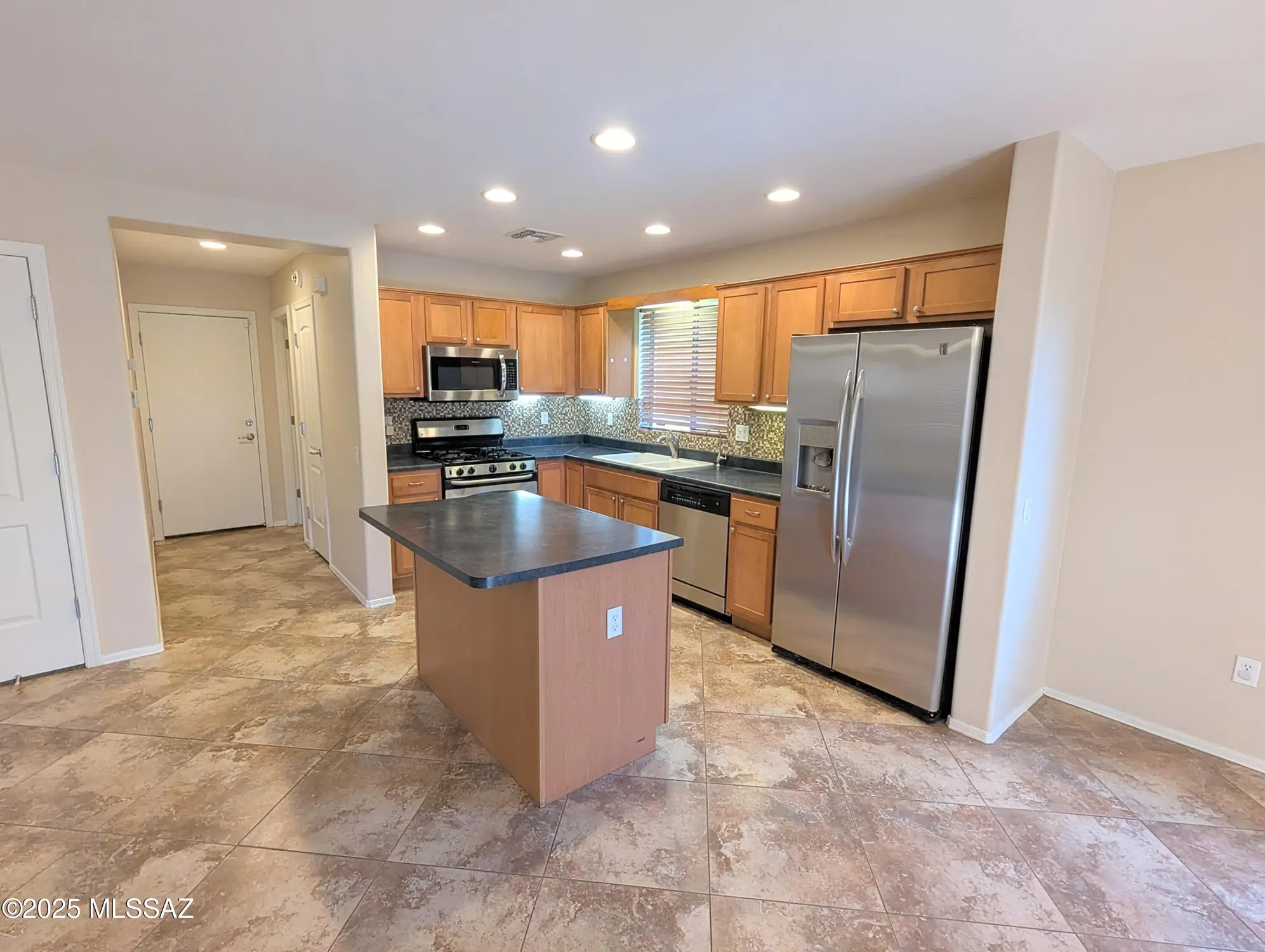 Property Slideshow image 5 of 40 | 14384 s camino vallado, Sahuarita, AZ, 85629