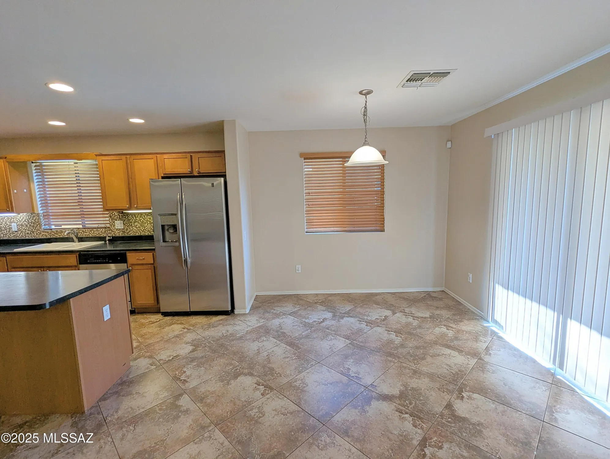 Property Slideshow image 11 of 40 | 14384 s camino vallado, Sahuarita, AZ, 85629
