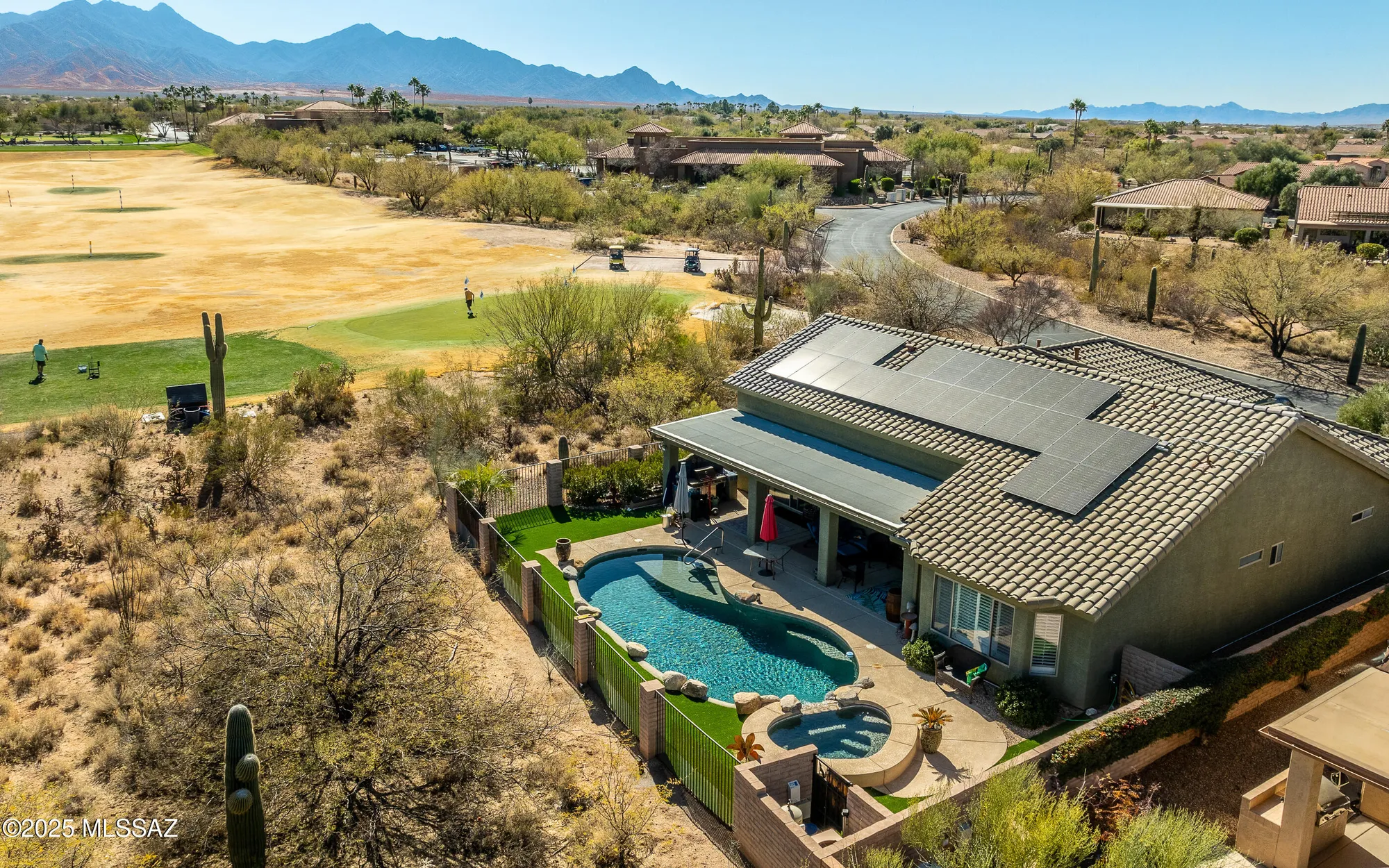 Property Slideshow image 6 of 36 | 1724 n oak hill ln, Green Valley, AZ, 85614