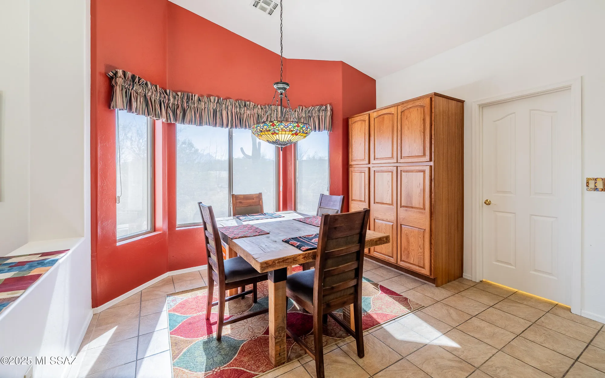 Property Slideshow image 13 of 36 | 1724 n oak hill ln, Green Valley, AZ, 85614