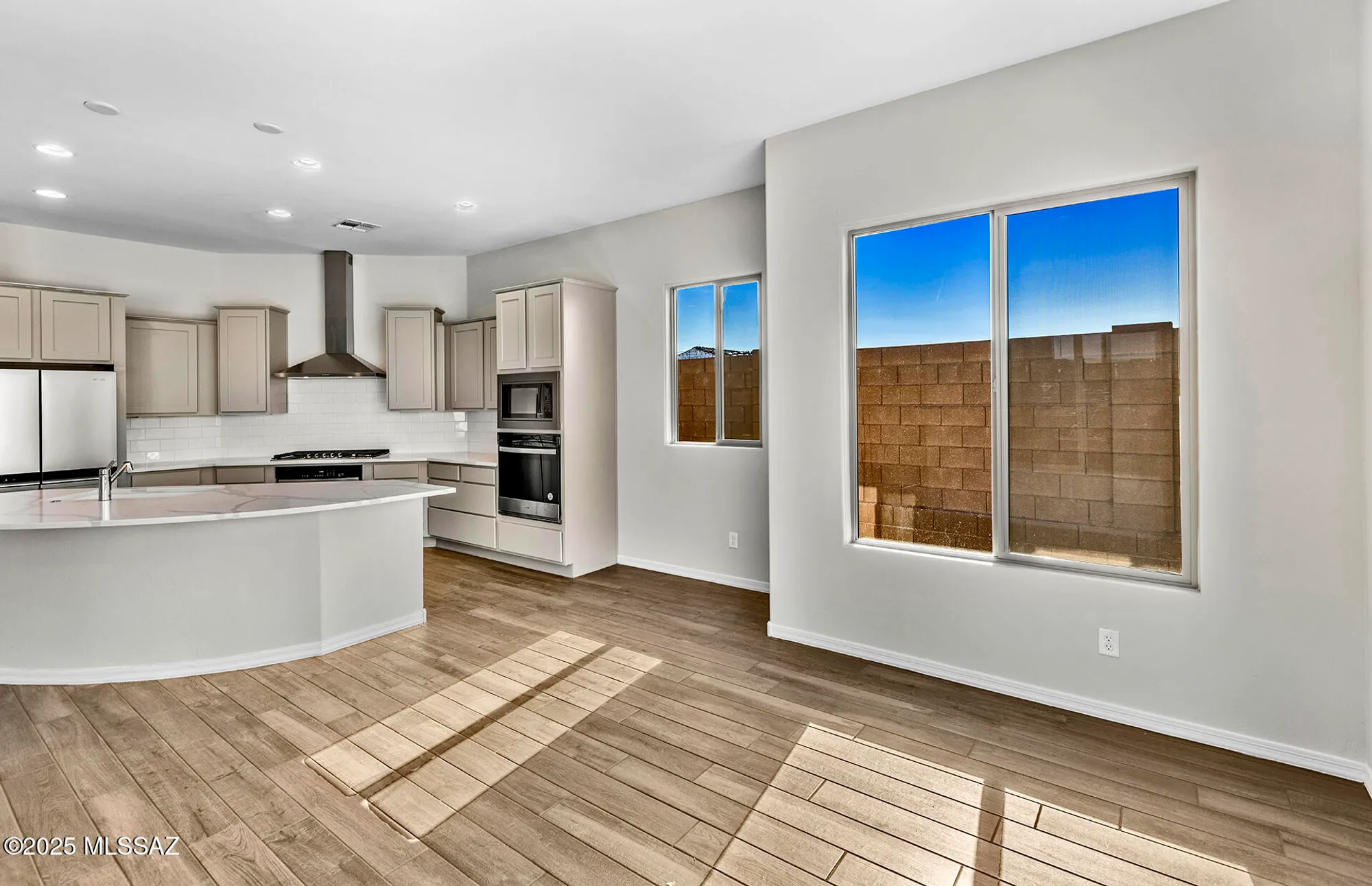 Property Slideshow image 5 of 23 | 7998 s velvet ash dr, Tucson, AZ, 85747