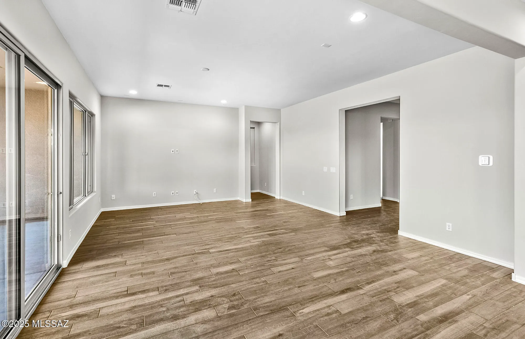 Property Slideshow image 8 of 23 | 7998 s velvet ash dr, Tucson, AZ, 85747