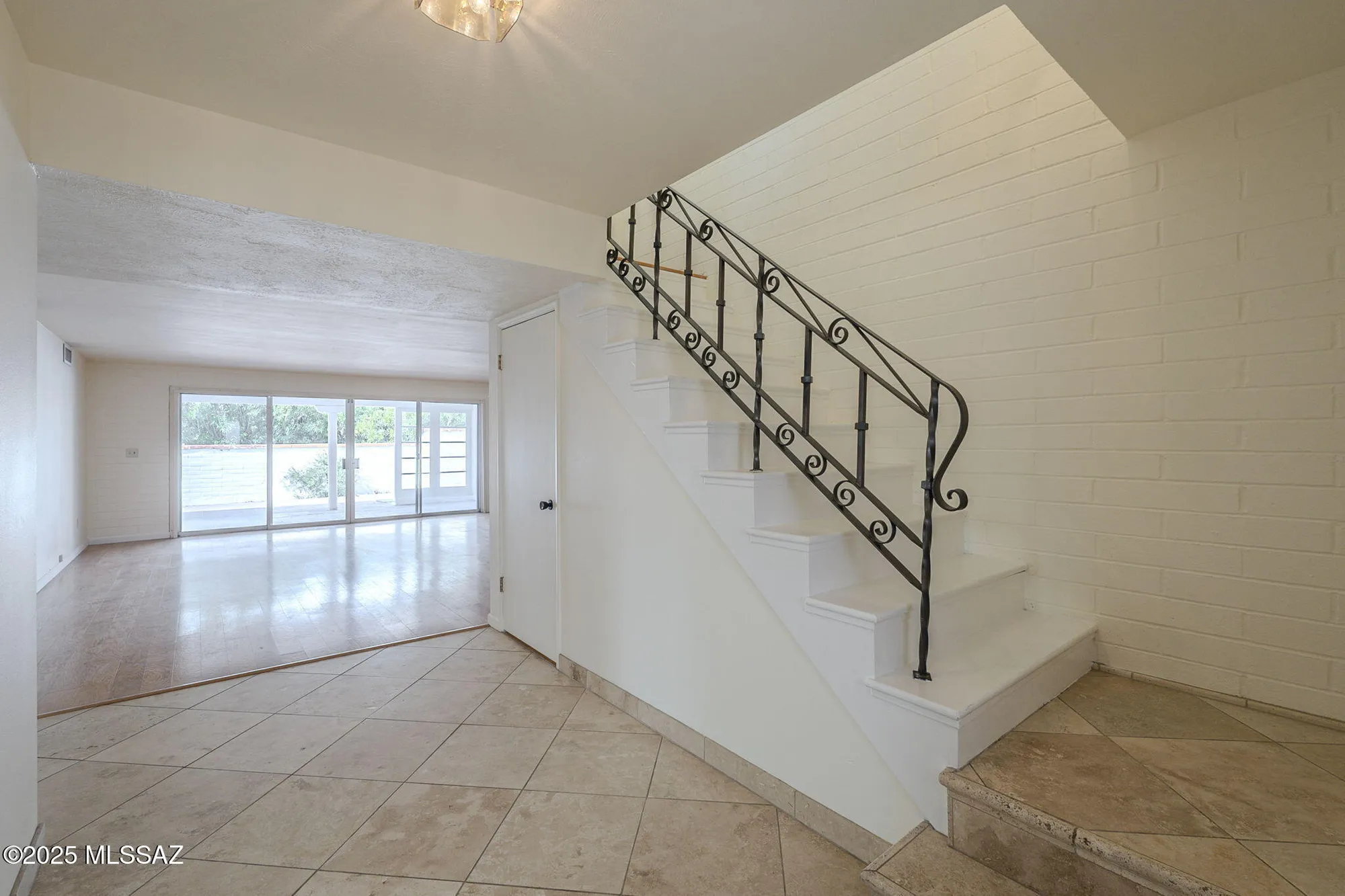 Property Slideshow image 5 of 47 | 568 w paseo solana, Green Valley, AZ, 85614
