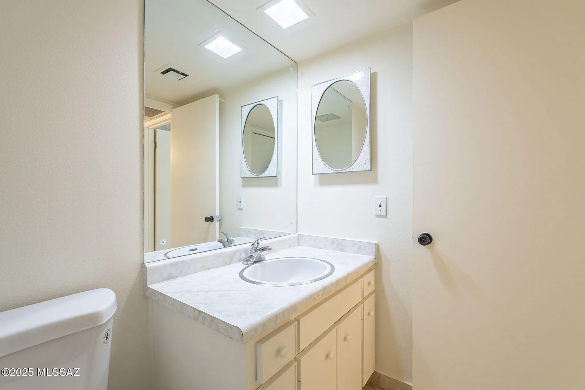 Property Slideshow image 29 of 47 | 568 w paseo solana, Green Valley, AZ, 85614