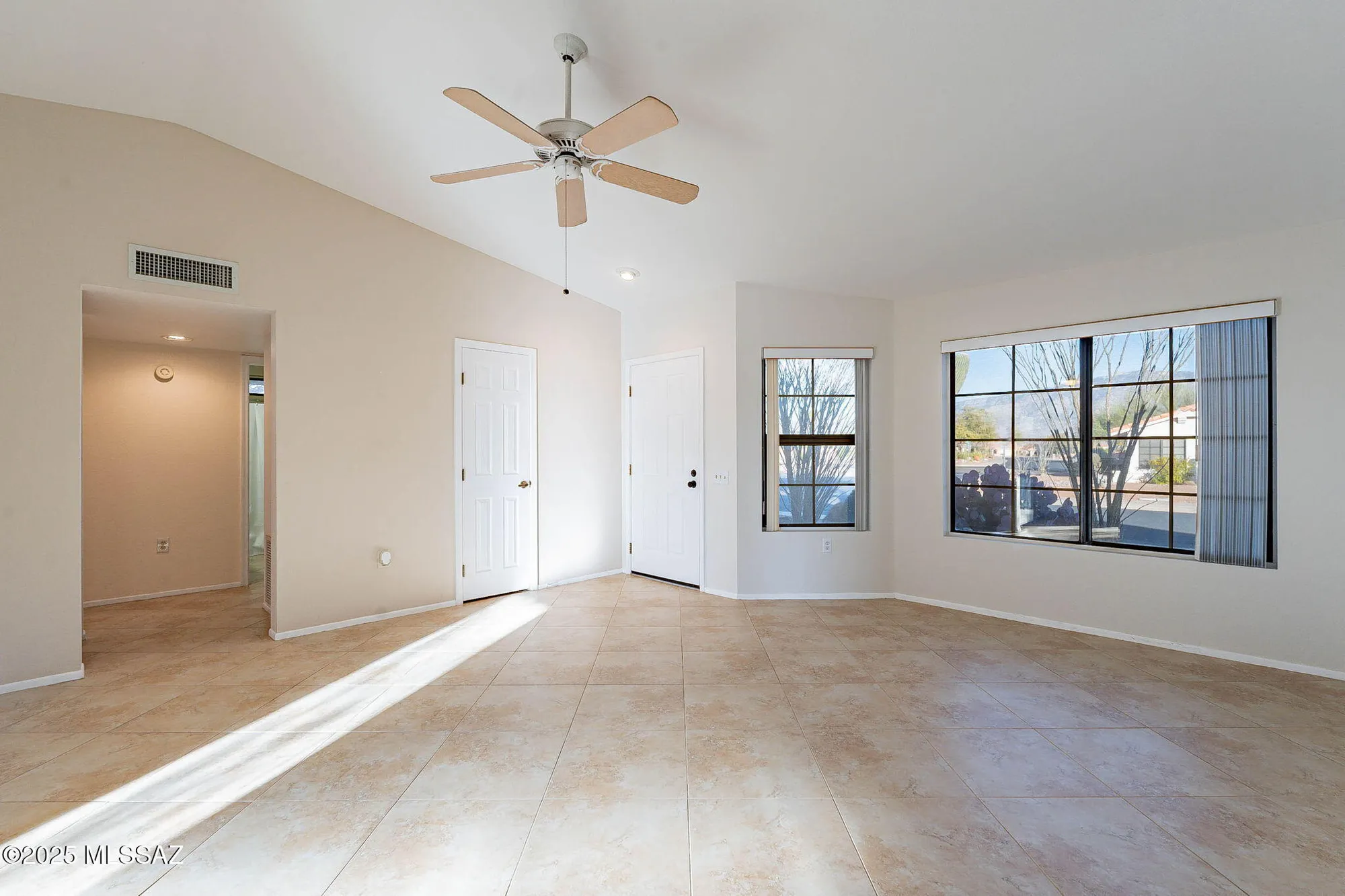 Property Slideshow image 2 of 27 | 14385 n coyote canyon ln, Oro Valley, AZ, 85755