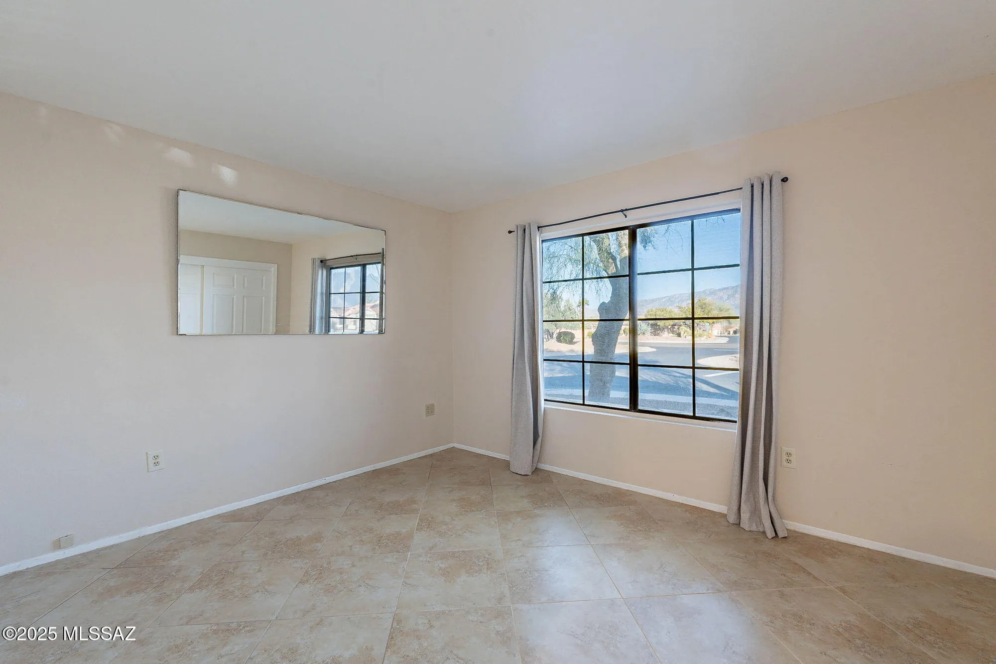 Property Slideshow image 15 of 27 | 14385 n coyote canyon ln, Oro Valley, AZ, 85755