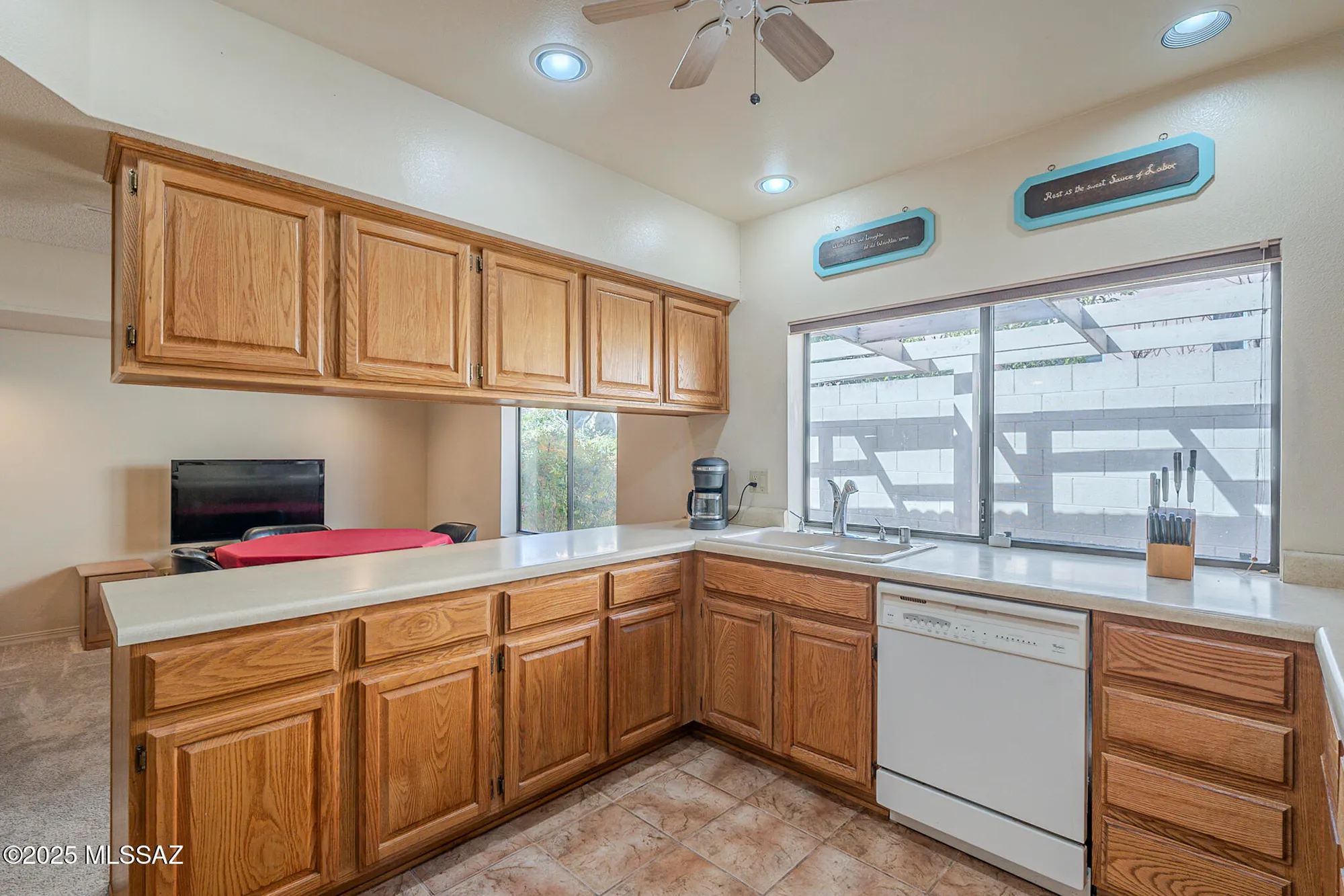 Property Slideshow image 15 of 50 | 38255 s samaniego dr, Tucson, AZ, 85739