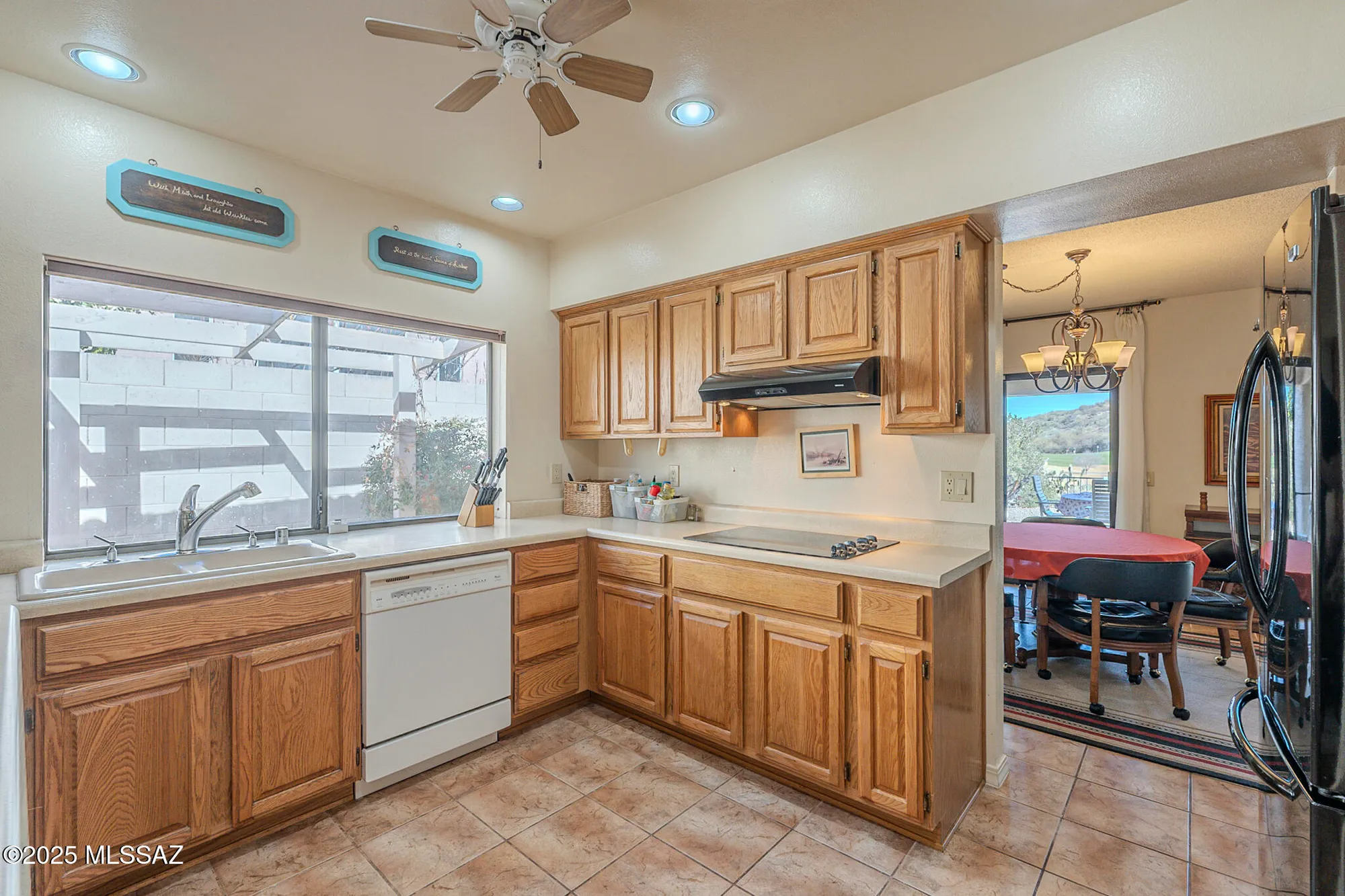 Property Slideshow image 16 of 50 | 38255 s samaniego dr, Tucson, AZ, 85739