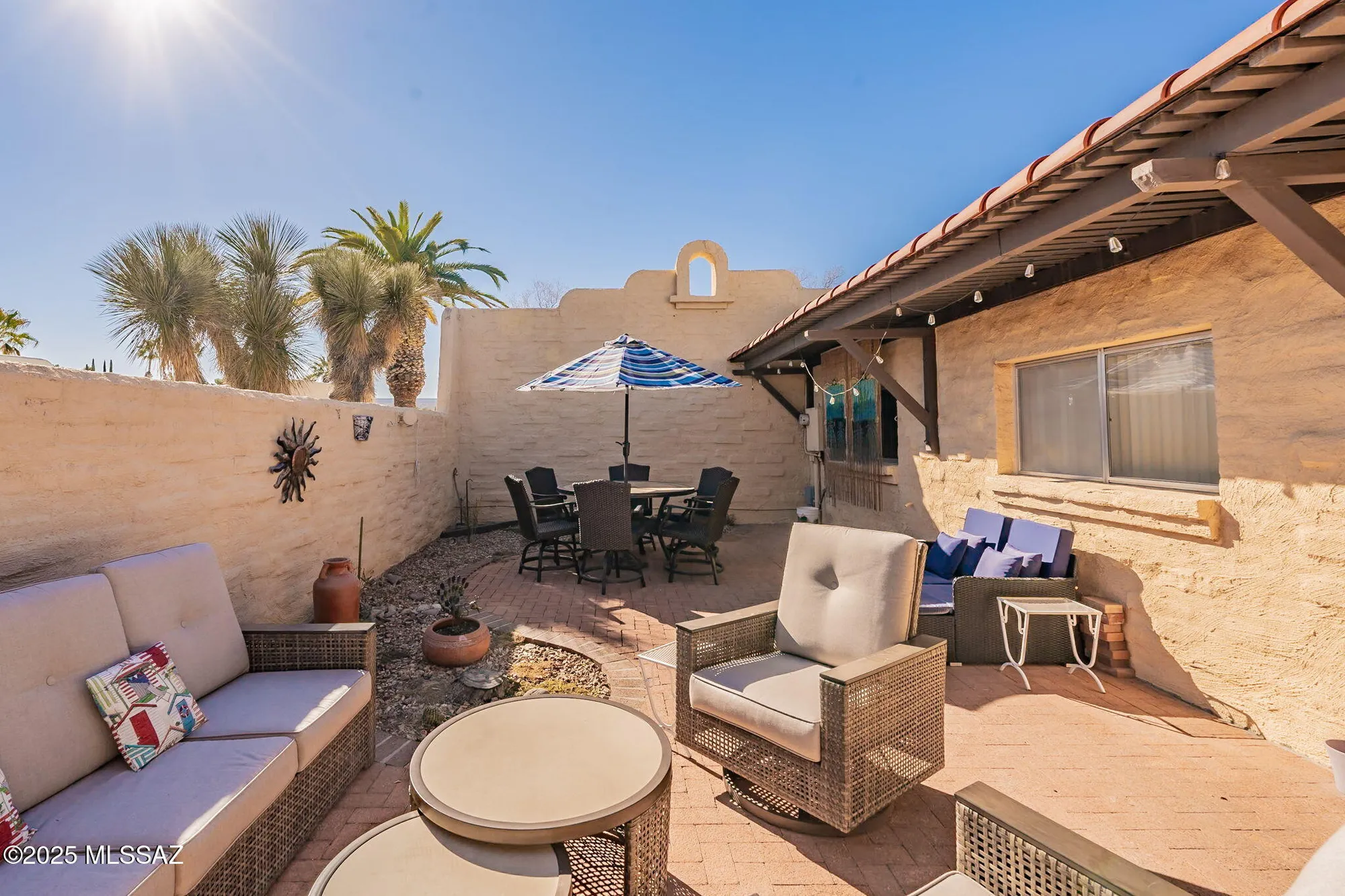 Property Slideshow image 2 of 27 | 606 w placita nueva, Green Valley, AZ, 85614