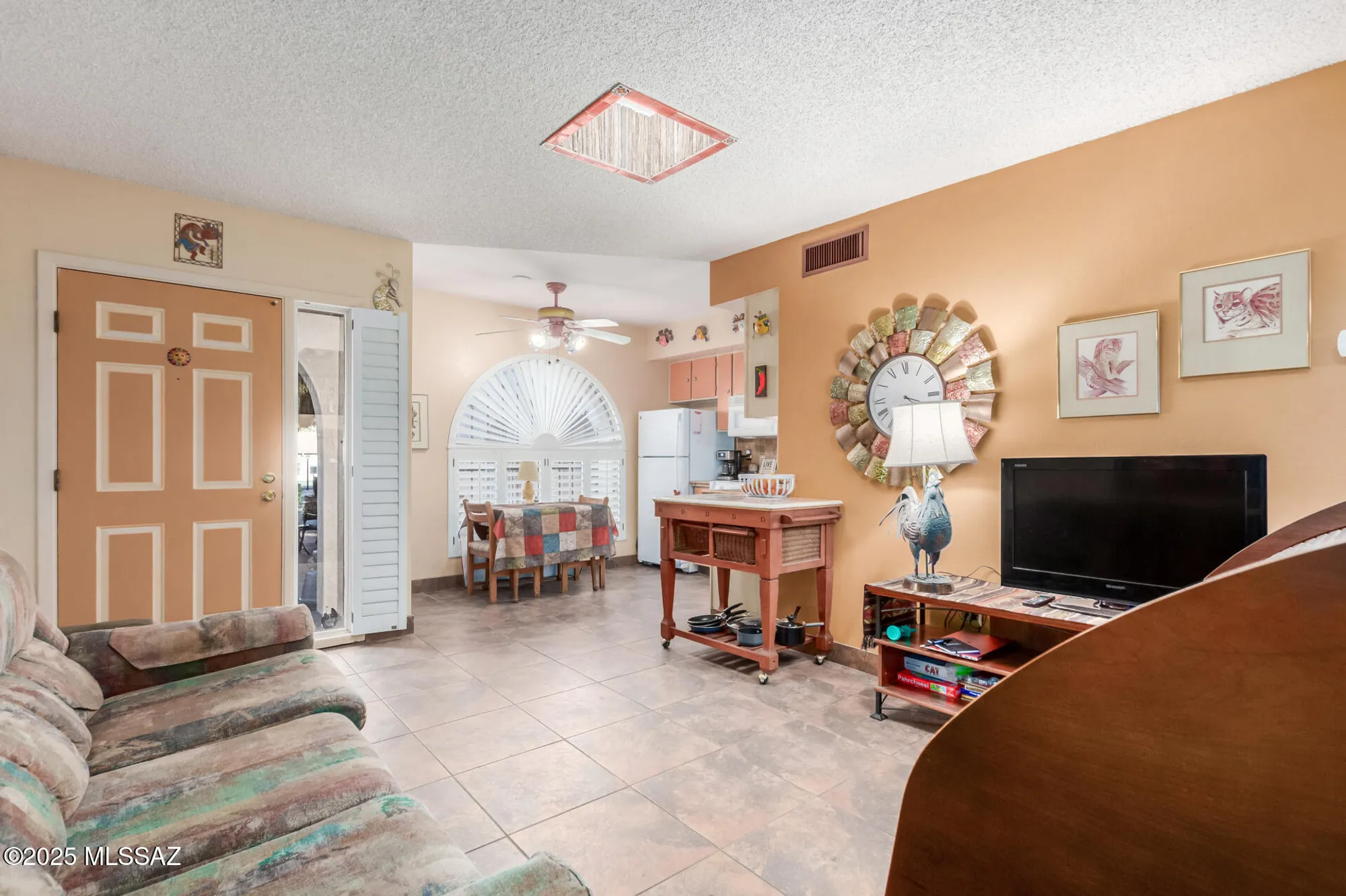 Property Slideshow image 11 of 26 | 175 w calle del ano, Green Valley, AZ, 85614