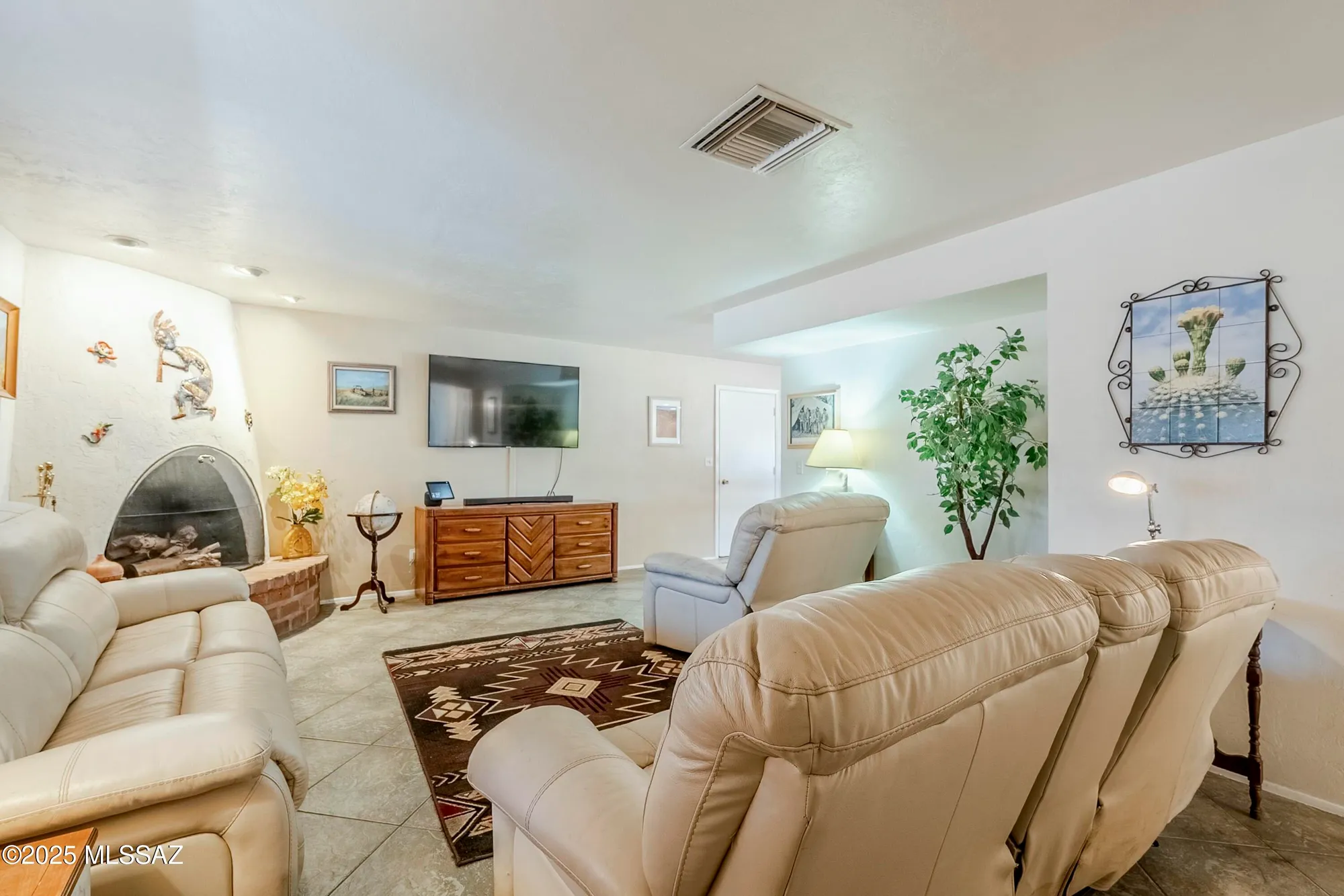 Property Slideshow image 6 of 24 | 1232 n paseo del cervato, Green Valley, AZ, 85614
