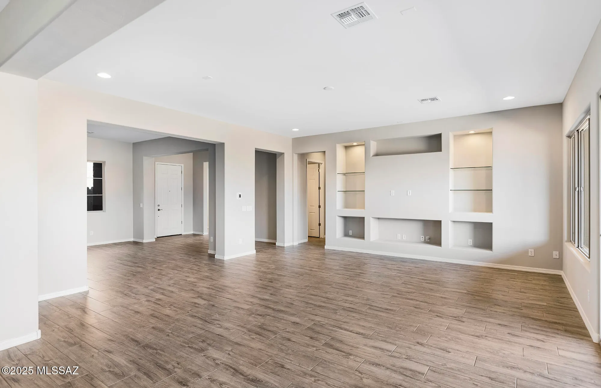 Property Slideshow image 11 of 29 | 8258 s sonoran oak dr, Tucson, AZ, 85747