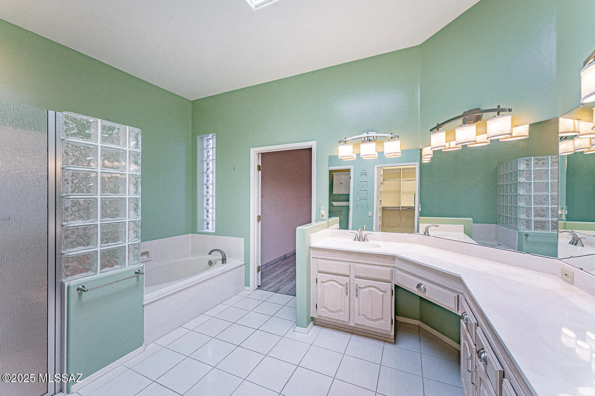 Property Slideshow image 22 of 49 | 4225 s westcotta dr, Green Valley, AZ, 85622