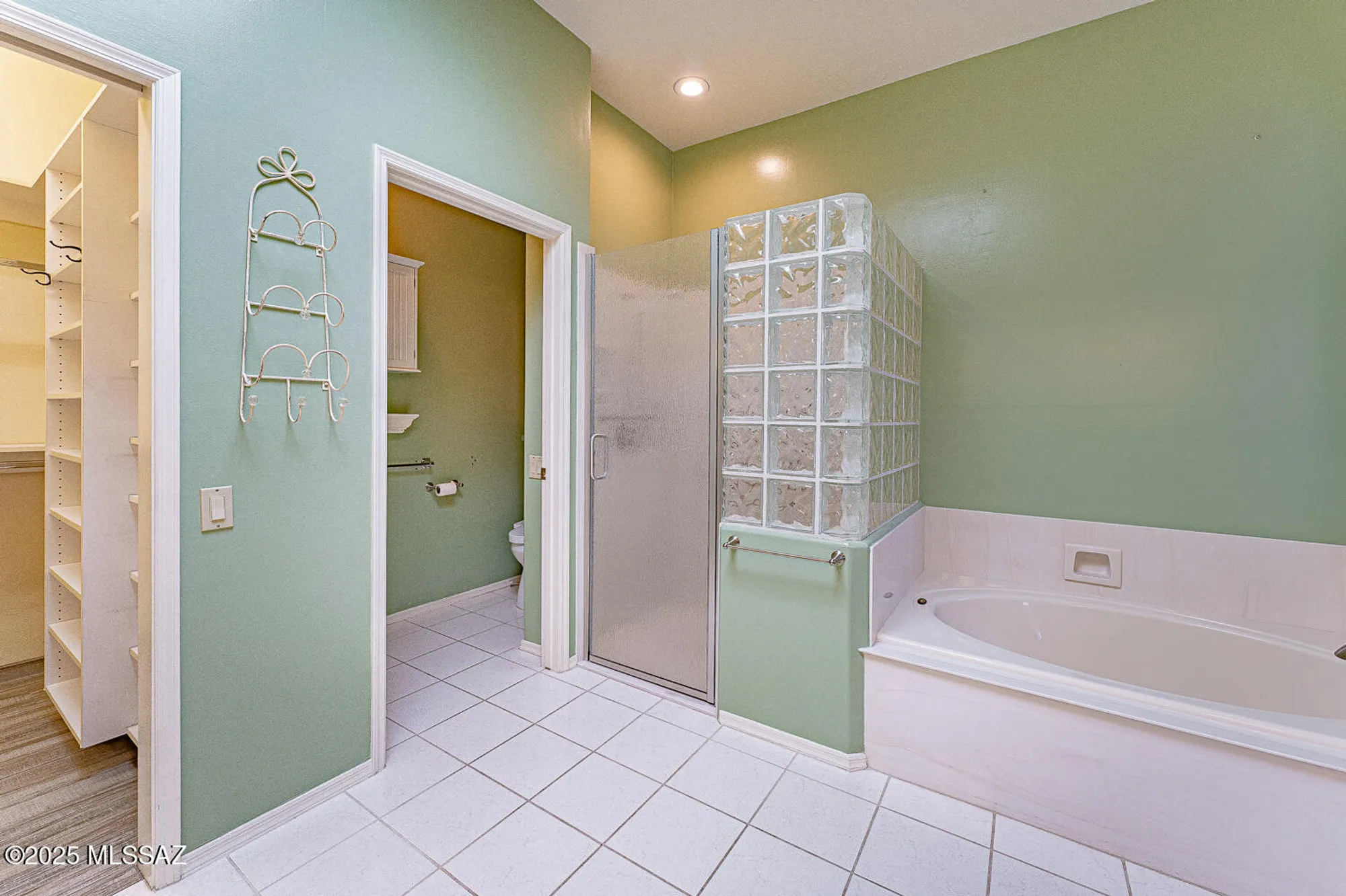 Property Slideshow image 23 of 49 | 4225 s westcotta dr, Green Valley, AZ, 85622