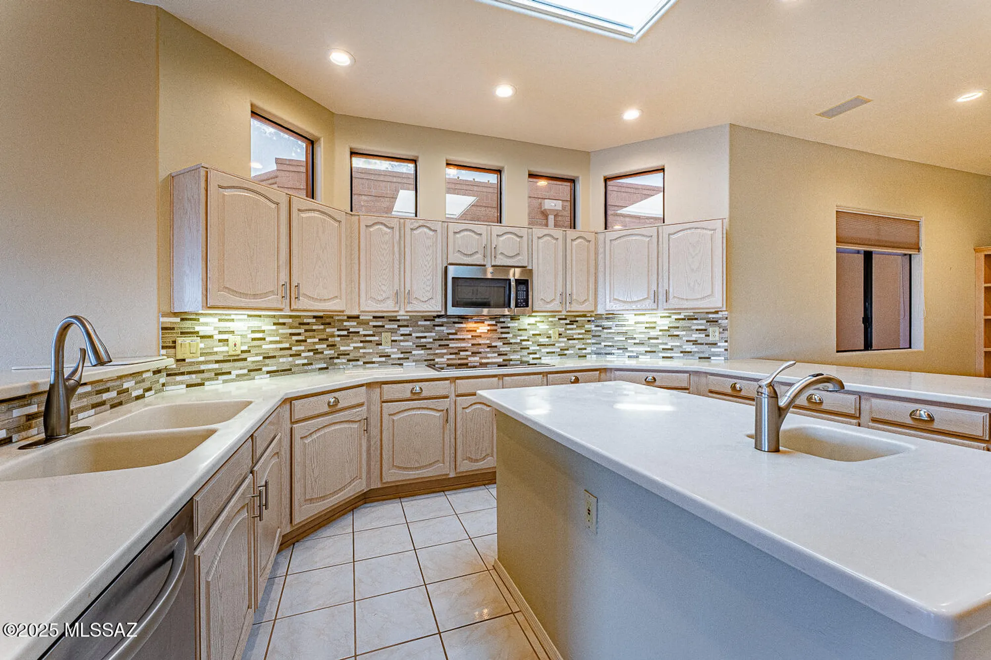 Property Slideshow image 14 of 49 | 4225 s westcotta dr, Green Valley, AZ, 85622