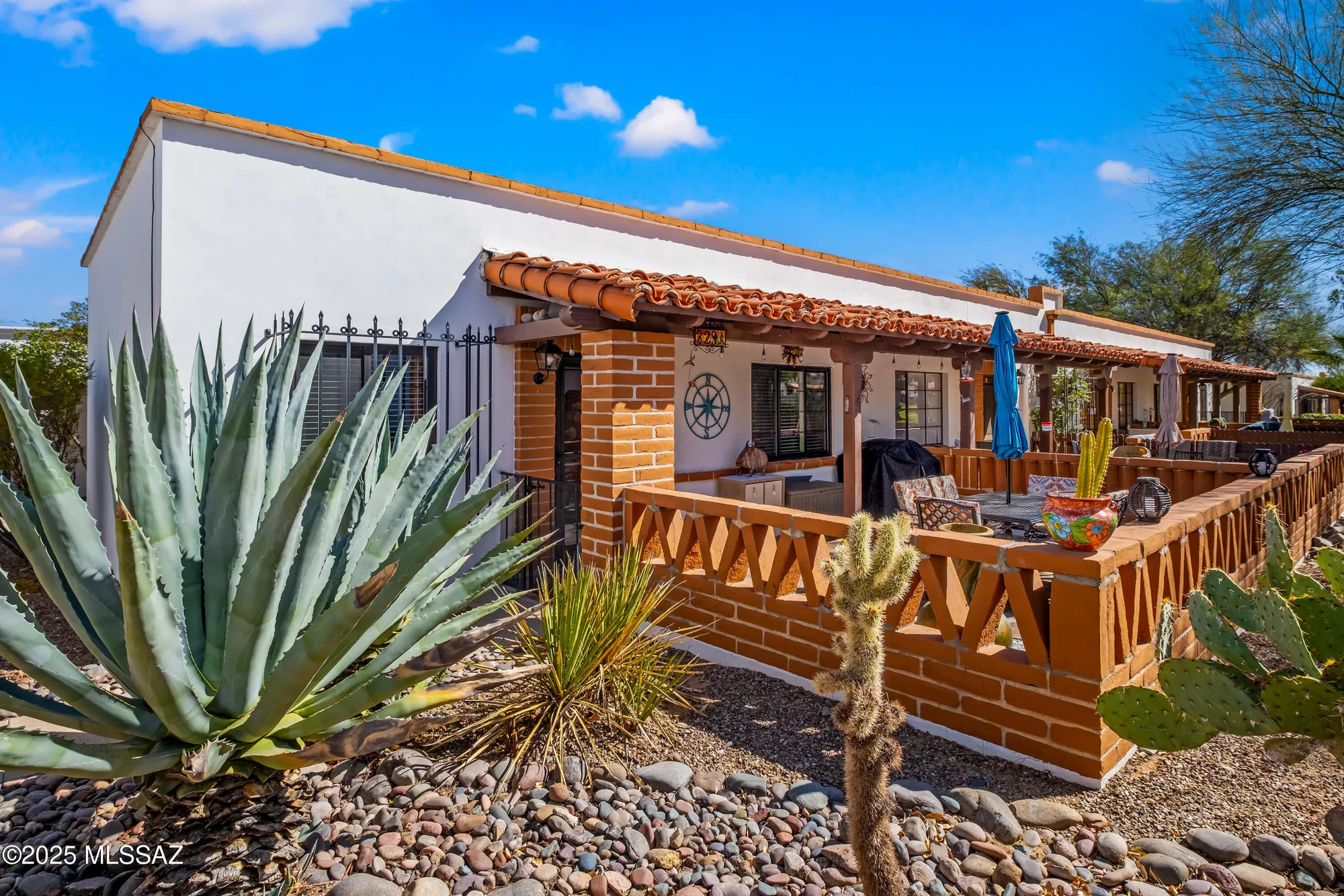 Property Slideshow image 4 of 30 | 329 s paseo sarta a, Green Valley, AZ, 85614