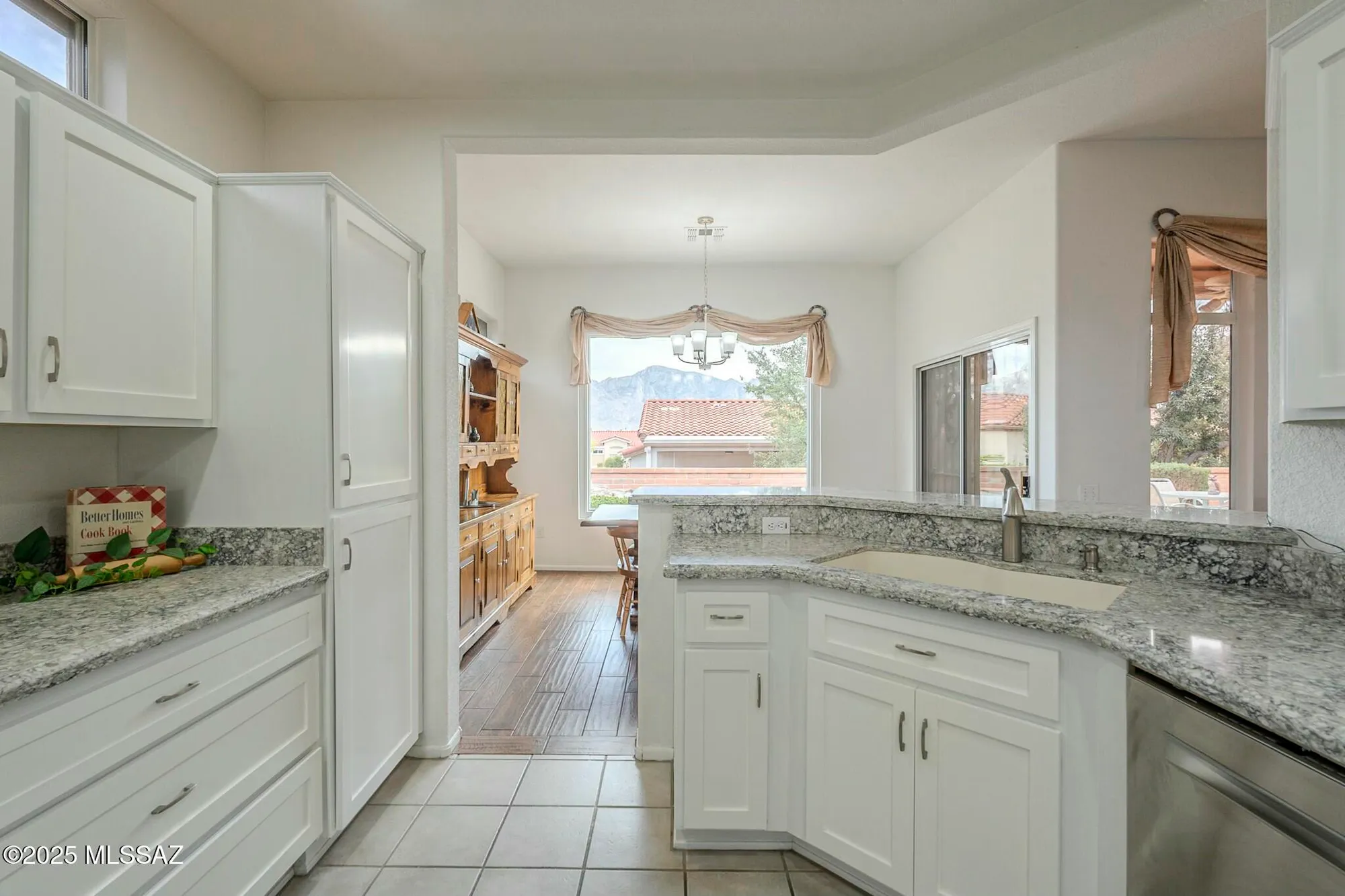 Property Slideshow image 19 of 32 | 2090 e buster mountain dr, Oro Valley, AZ, 85755