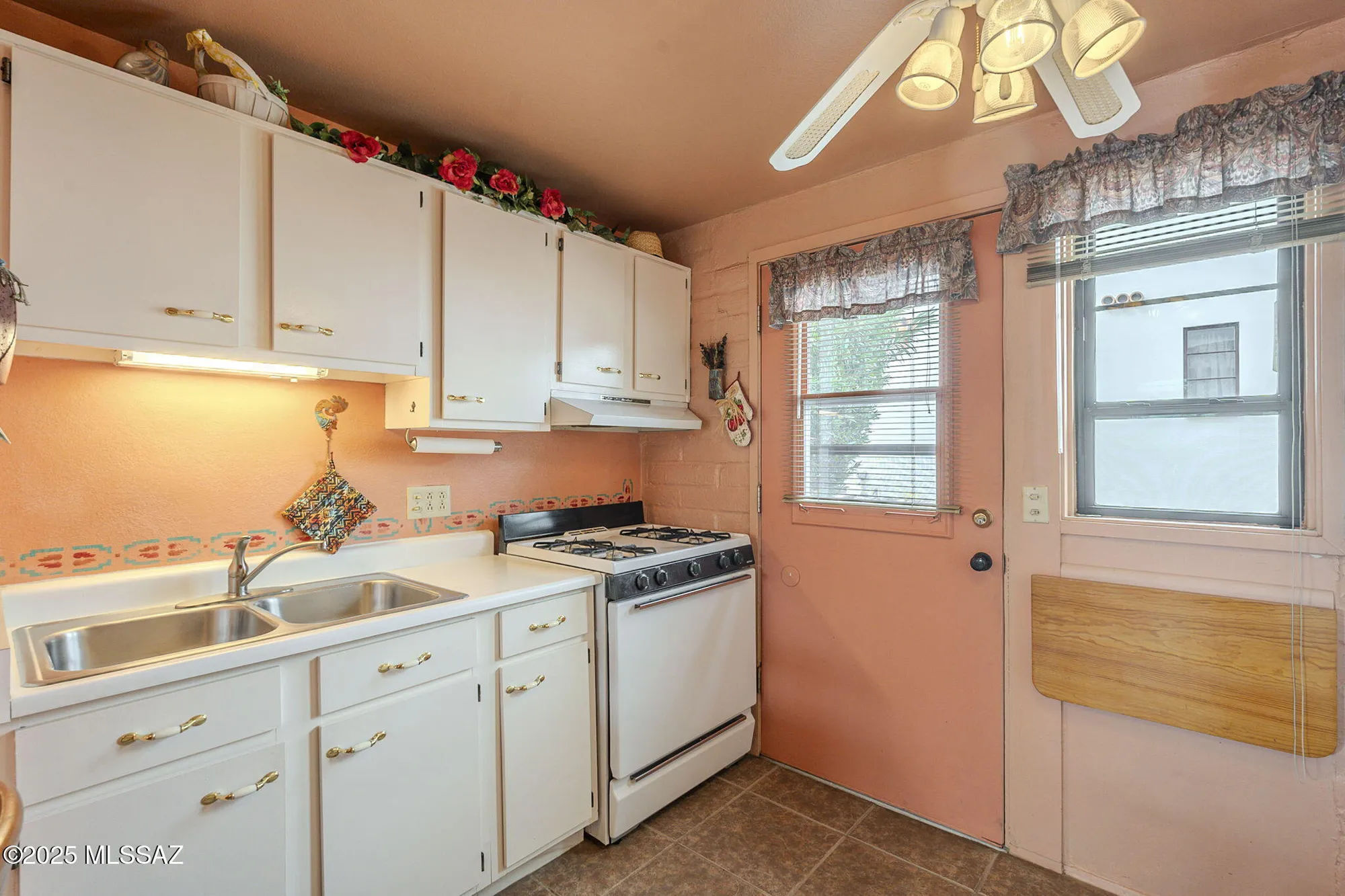 Property Slideshow image 12 of 51 | 444 s paseo quinta d, Green Valley, AZ, 85614