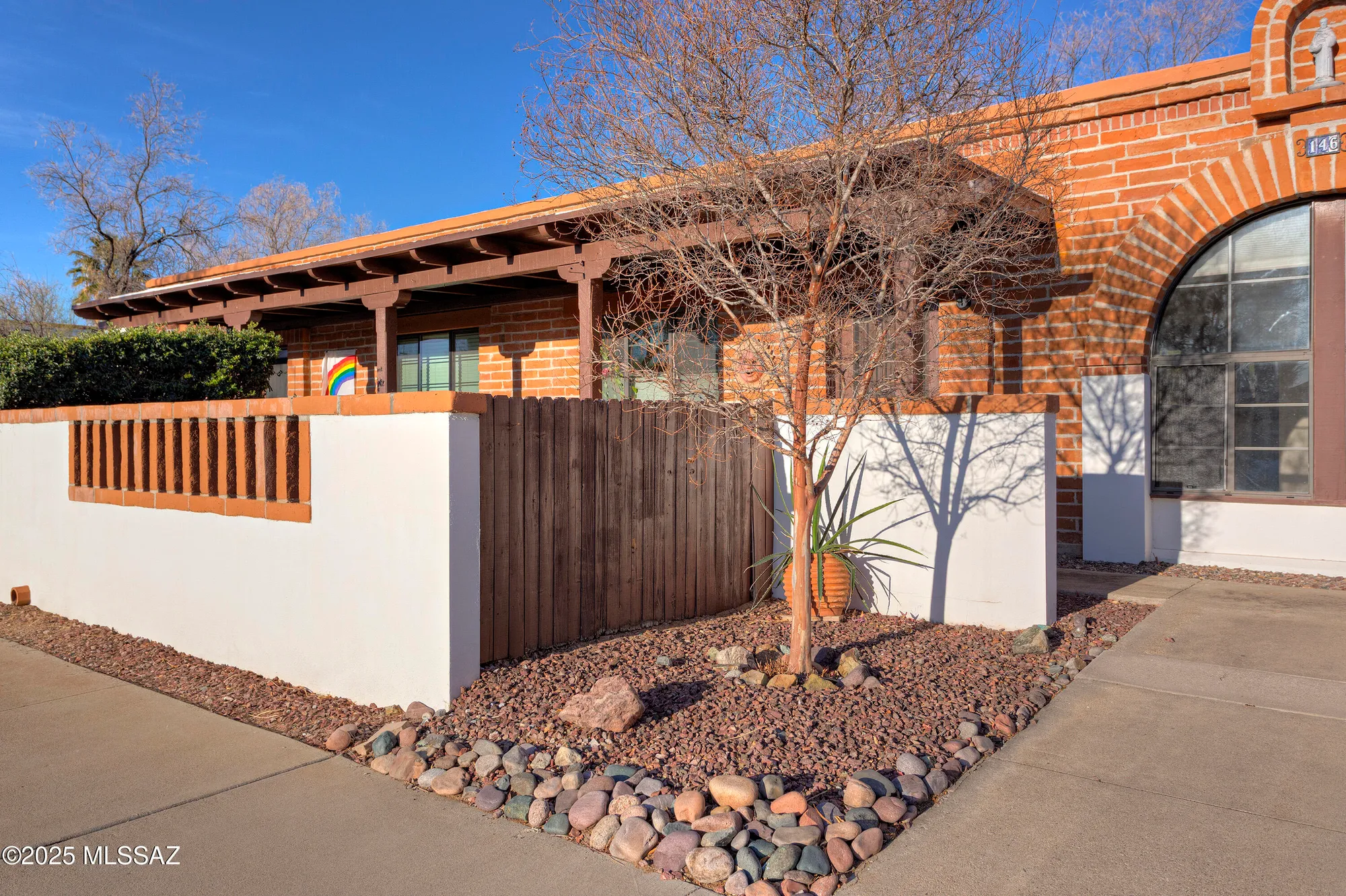 Property Slideshow image 2 of 23 | 146 s paseo tierra b, Green Valley, AZ, 85614