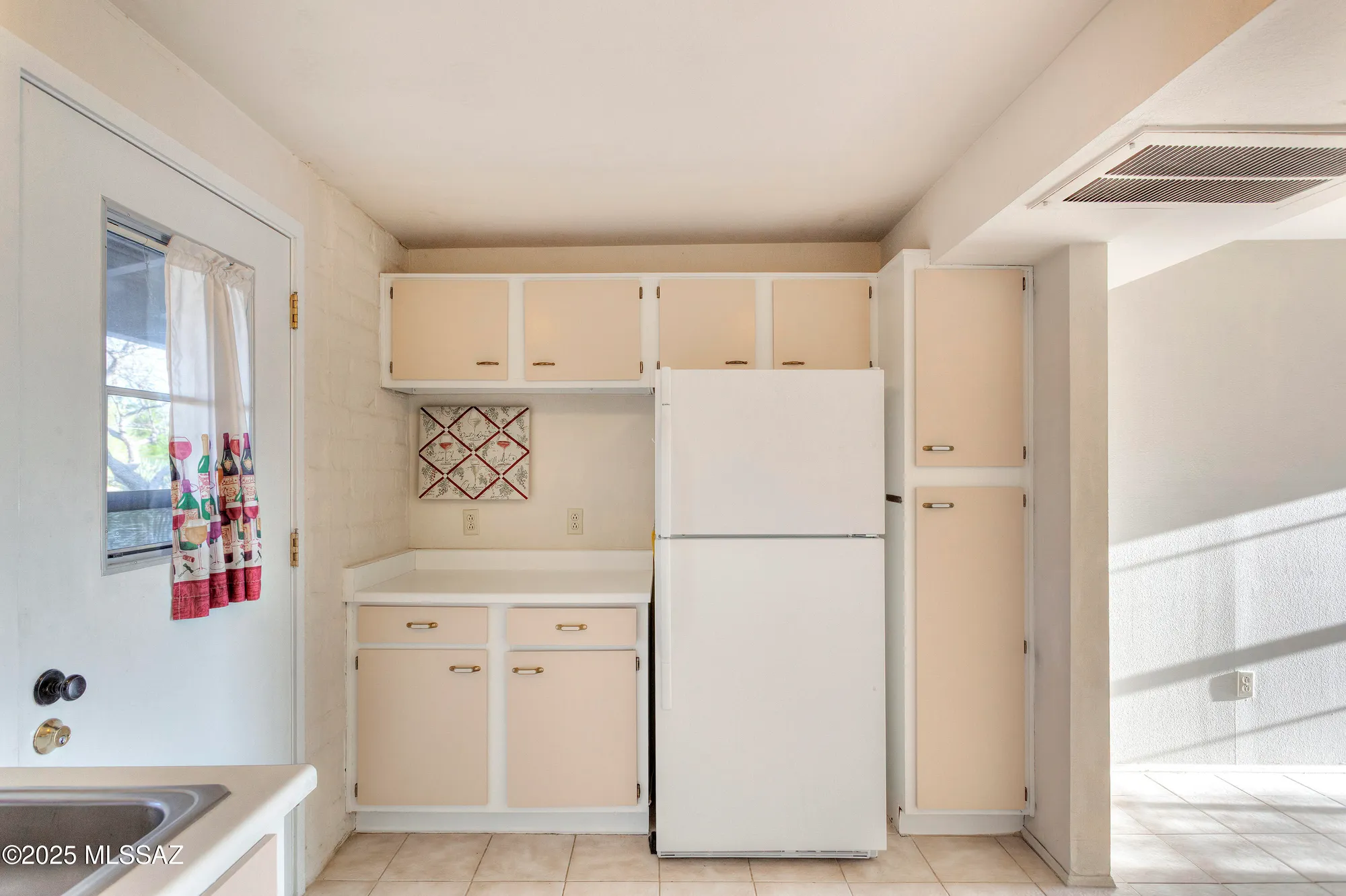 Property Slideshow image 13 of 23 | 146 s paseo tierra b, Green Valley, AZ, 85614