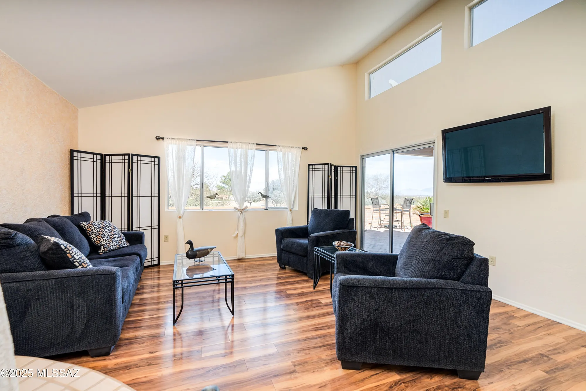 Property Slideshow image 18 of 50 | 736 w desert hills dr, Green Valley, AZ, 85622