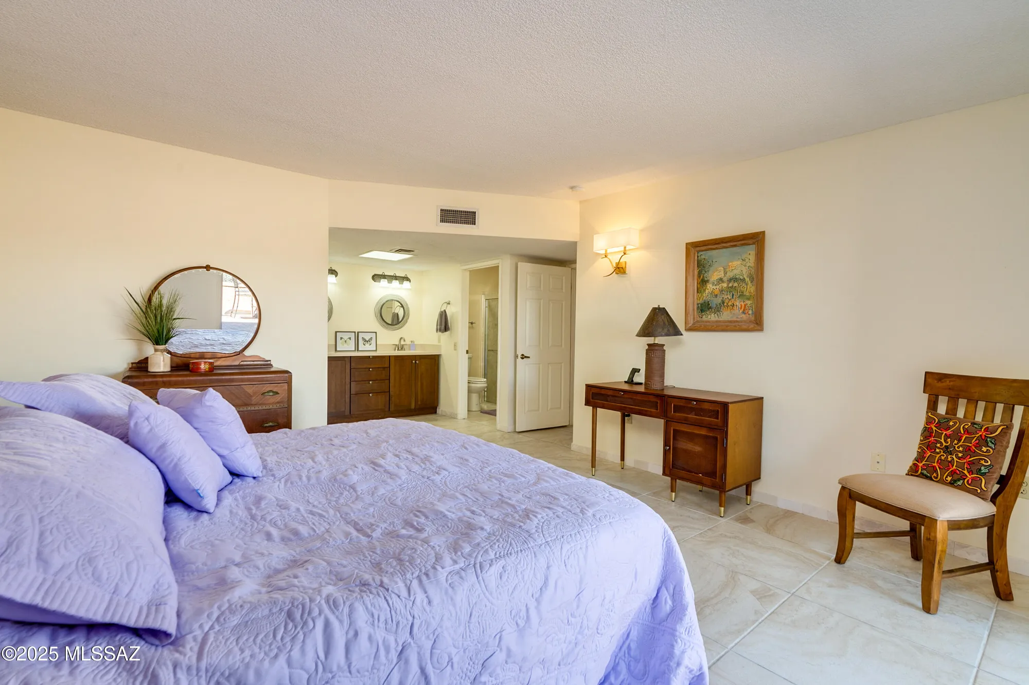 Property Slideshow image 33 of 50 | 736 w desert hills dr, Green Valley, AZ, 85622