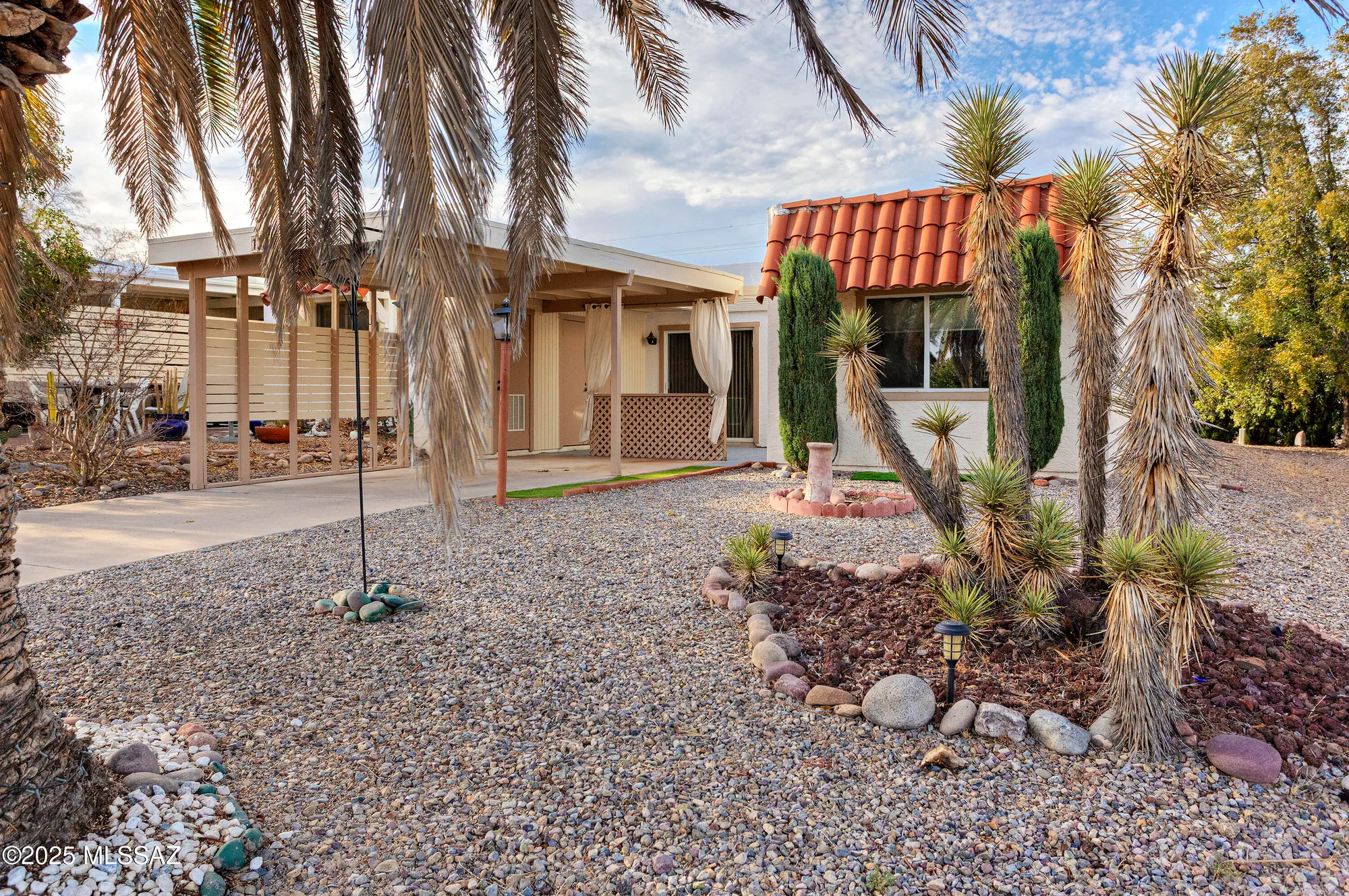 Property Slideshow image 2 of 32 | 1336 s desert meadows cir, Green Valley, AZ, 85614
