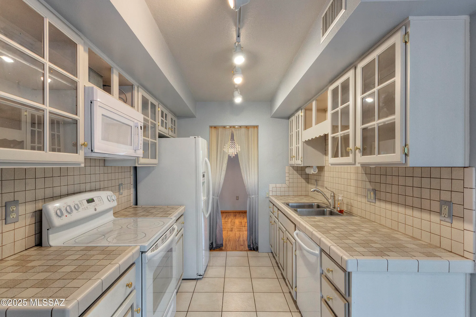 Property Slideshow image 6 of 32 | 1336 s desert meadows cir, Green Valley, AZ, 85614