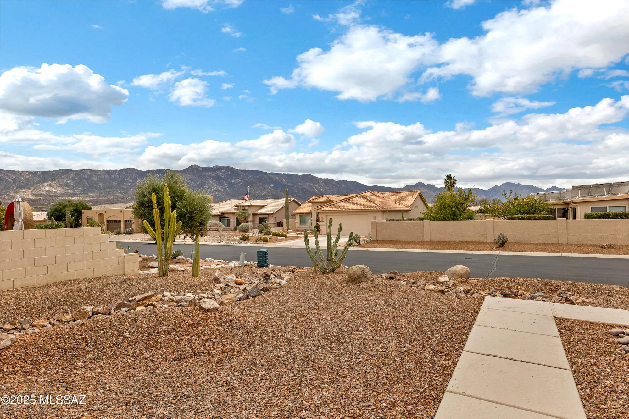 Property Slideshow image 28 of 35 | 63606 e desert peak dr, Tucson, AZ, 85739