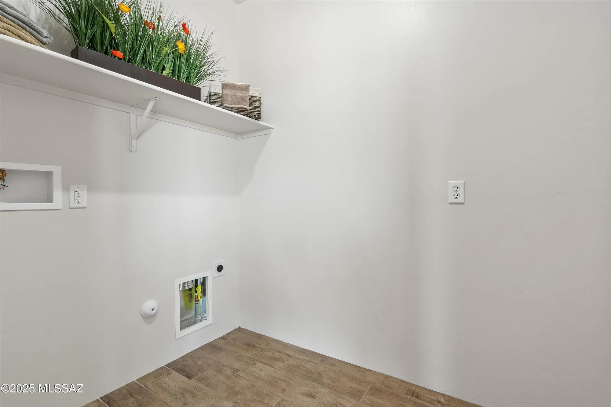 Property Slideshow image 10 of 22 | 8095 s galileo ln, Tucson, AZ, 85747