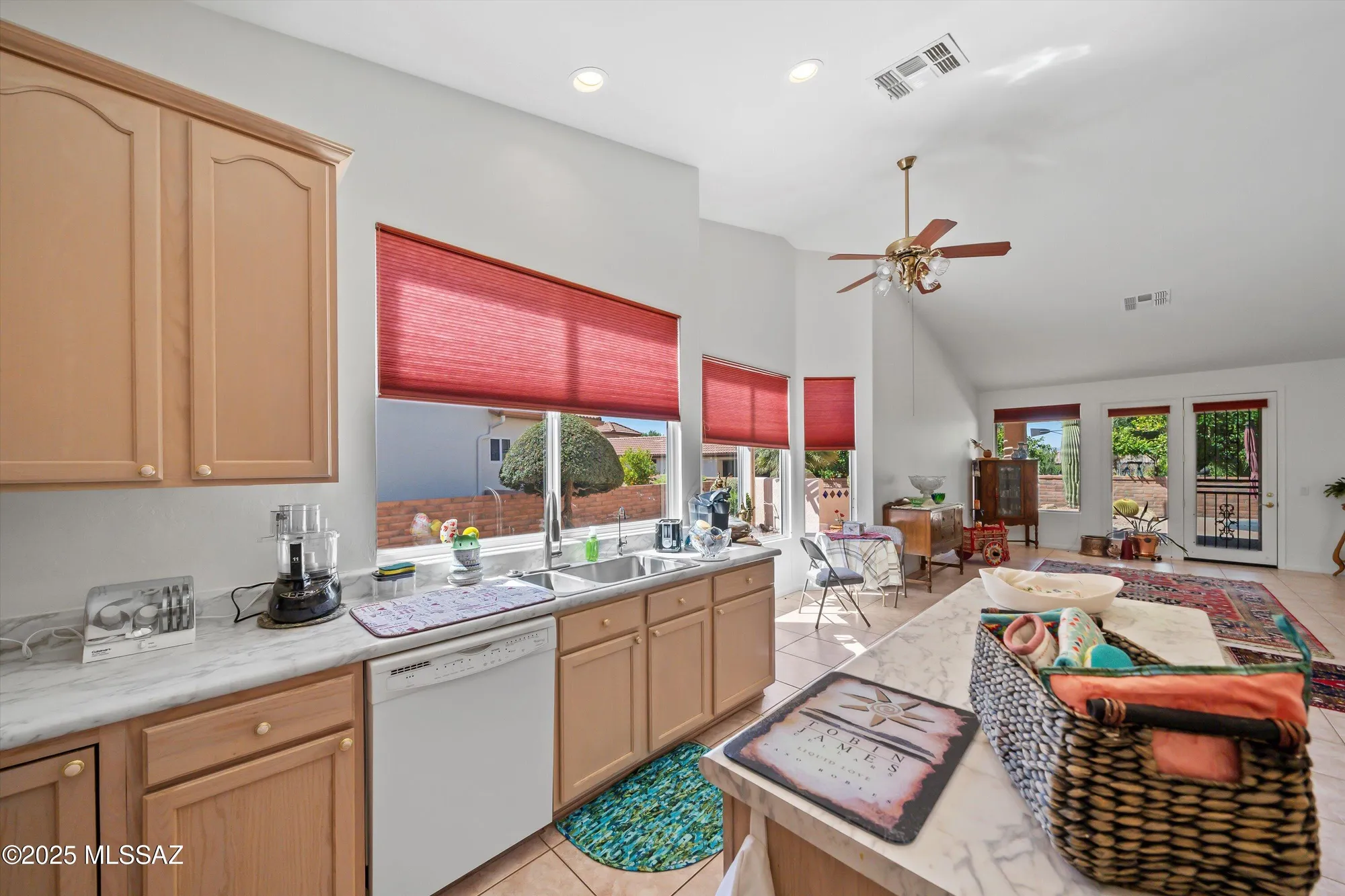 Property Slideshow image 17 of 39 | 2315 e bonita canyon dr, Green Valley, AZ, 85614