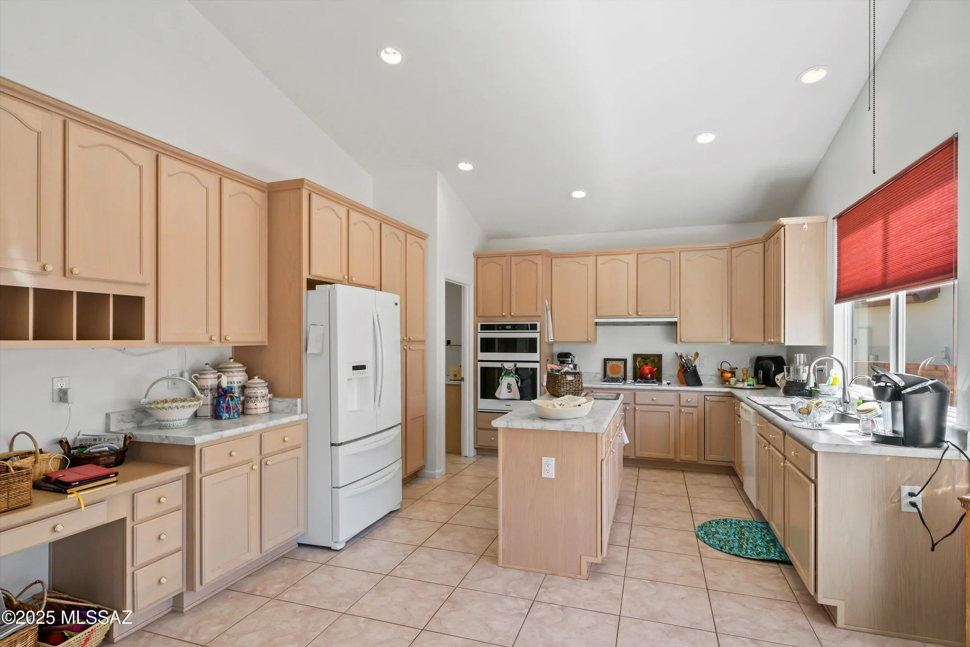 Property Slideshow image 14 of 39 | 2315 e bonita canyon dr, Green Valley, AZ, 85614