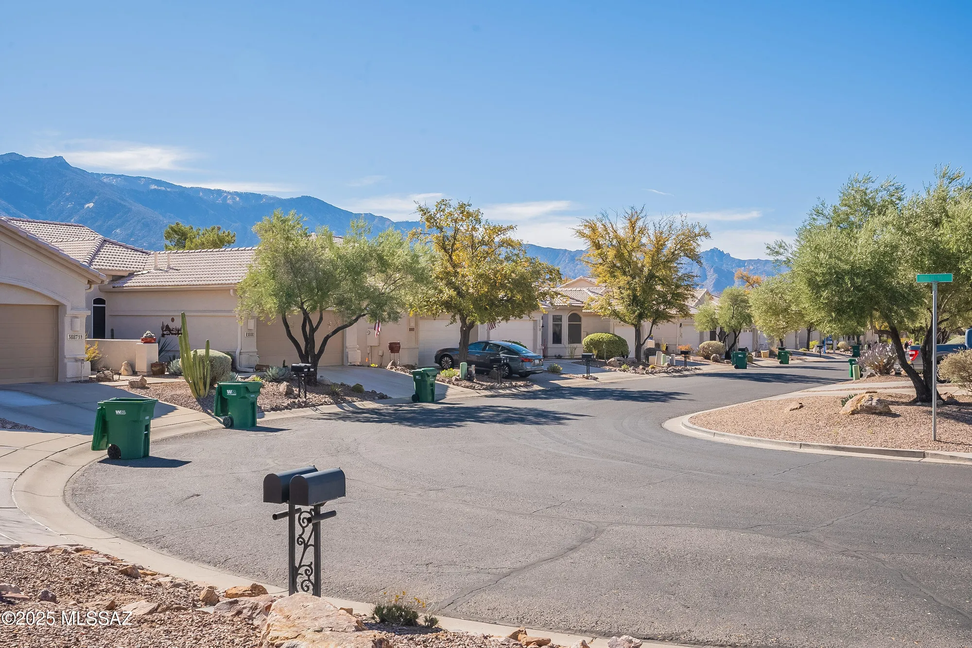 Property Slideshow image 32 of 37 | 63752 e holiday dr, Tucson, AZ, 85739