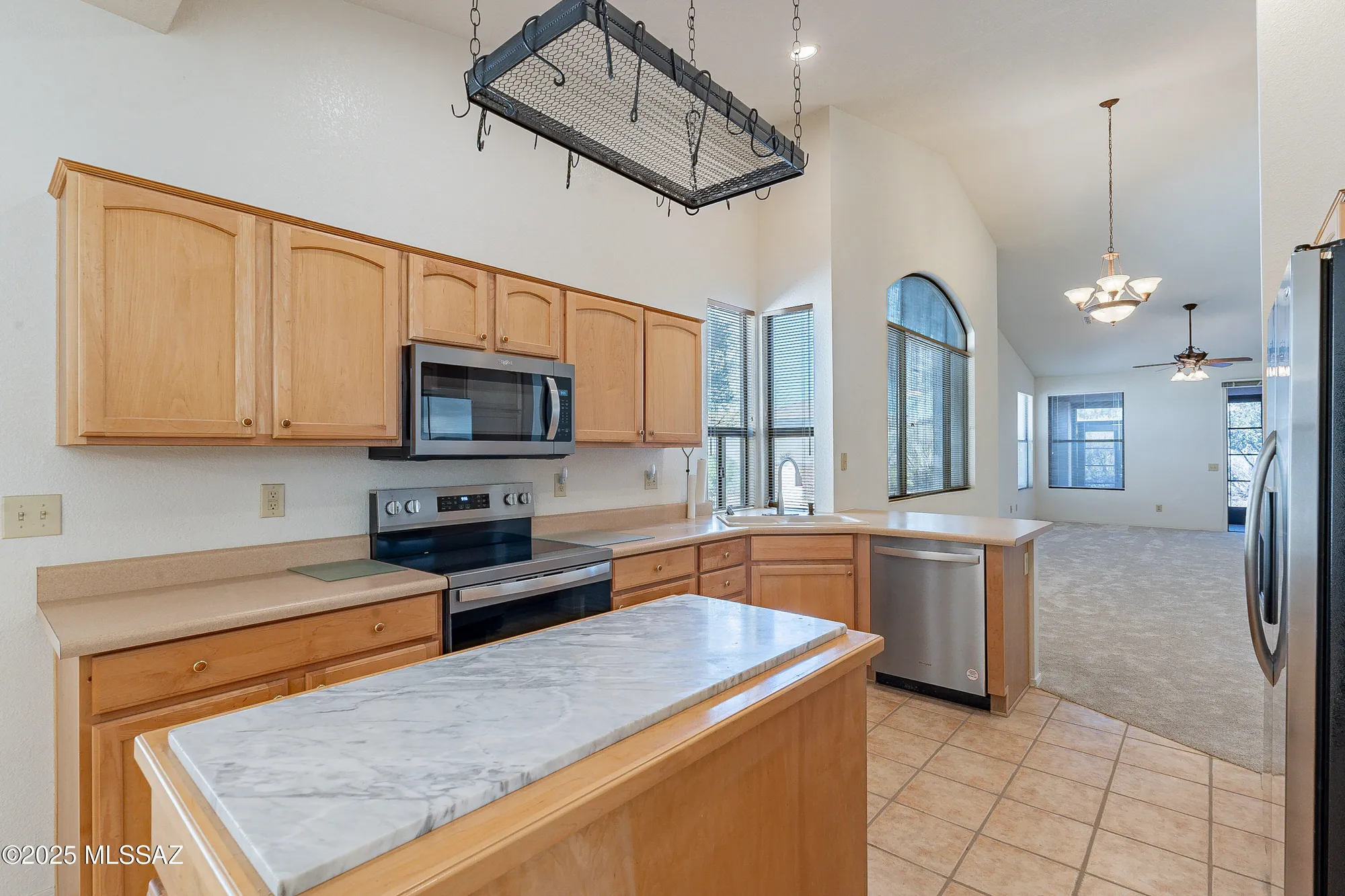 Property Slideshow image 11 of 37 | 63752 e holiday dr, Tucson, AZ, 85739