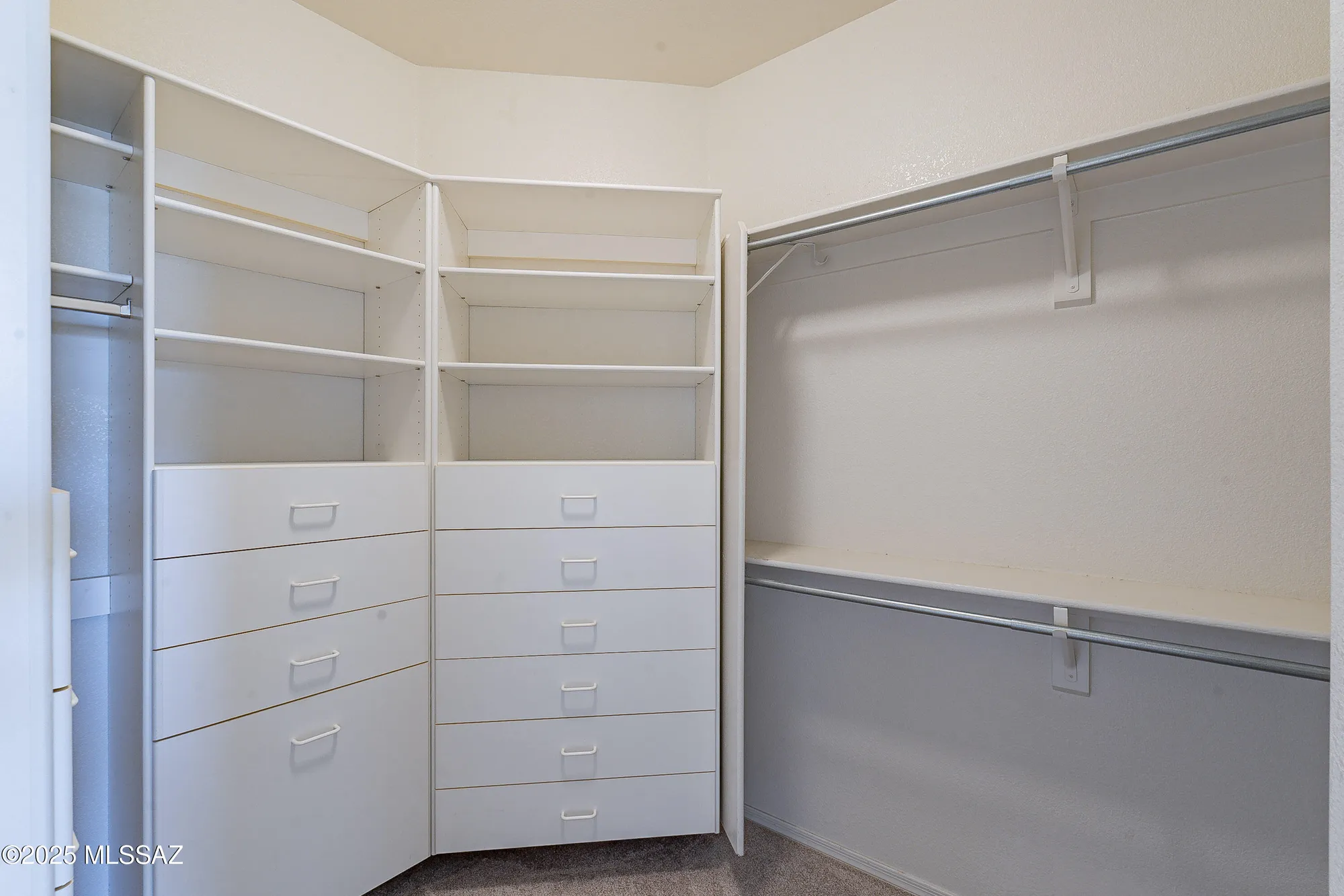 Property Slideshow image 16 of 37 | 63752 e holiday dr, Tucson, AZ, 85739