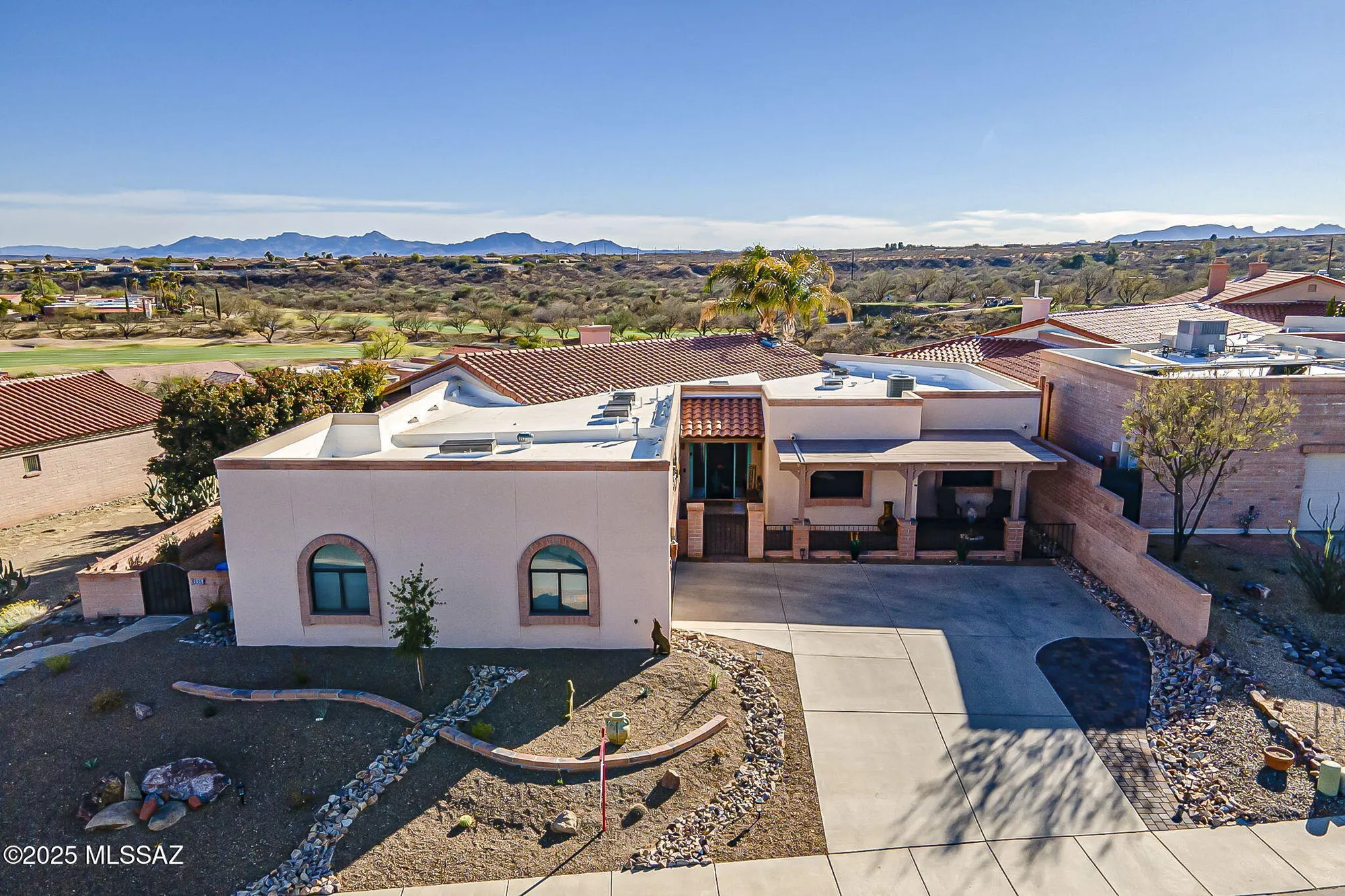 Property Slideshow image 2 of 50 | 2039 w via nuevo leon, Green Valley, AZ, 85622