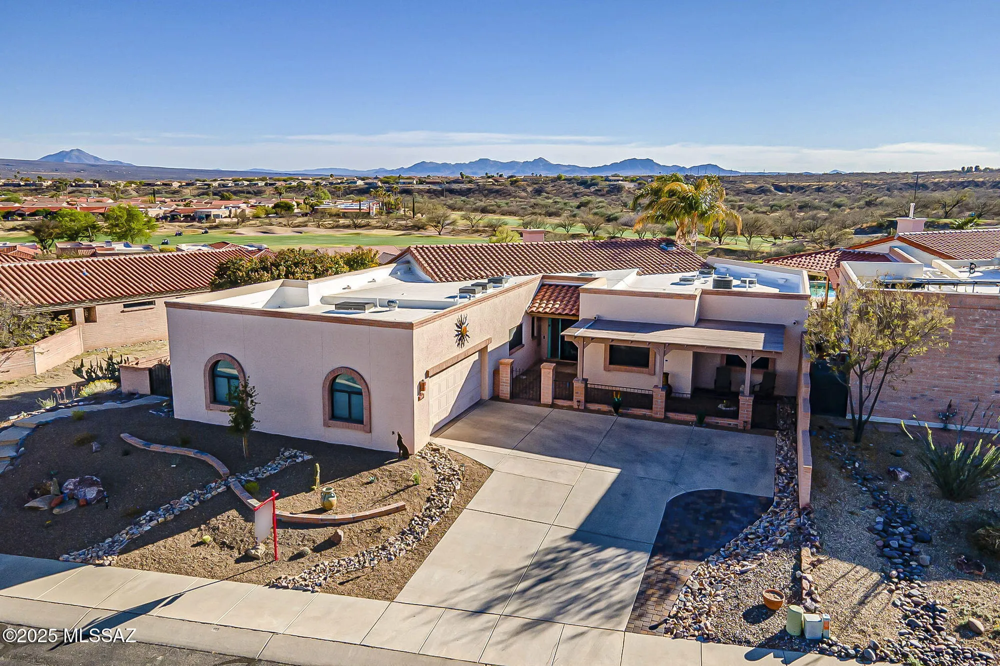 Property Slideshow image 1 of 50 | 2039 w via nuevo leon, Green Valley, AZ, 85622