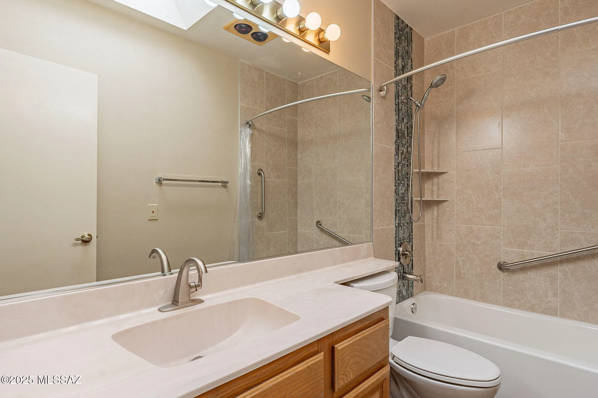 Property Slideshow image 24 of 46 | 38324 s silverwood dr, Tucson, AZ, 85739