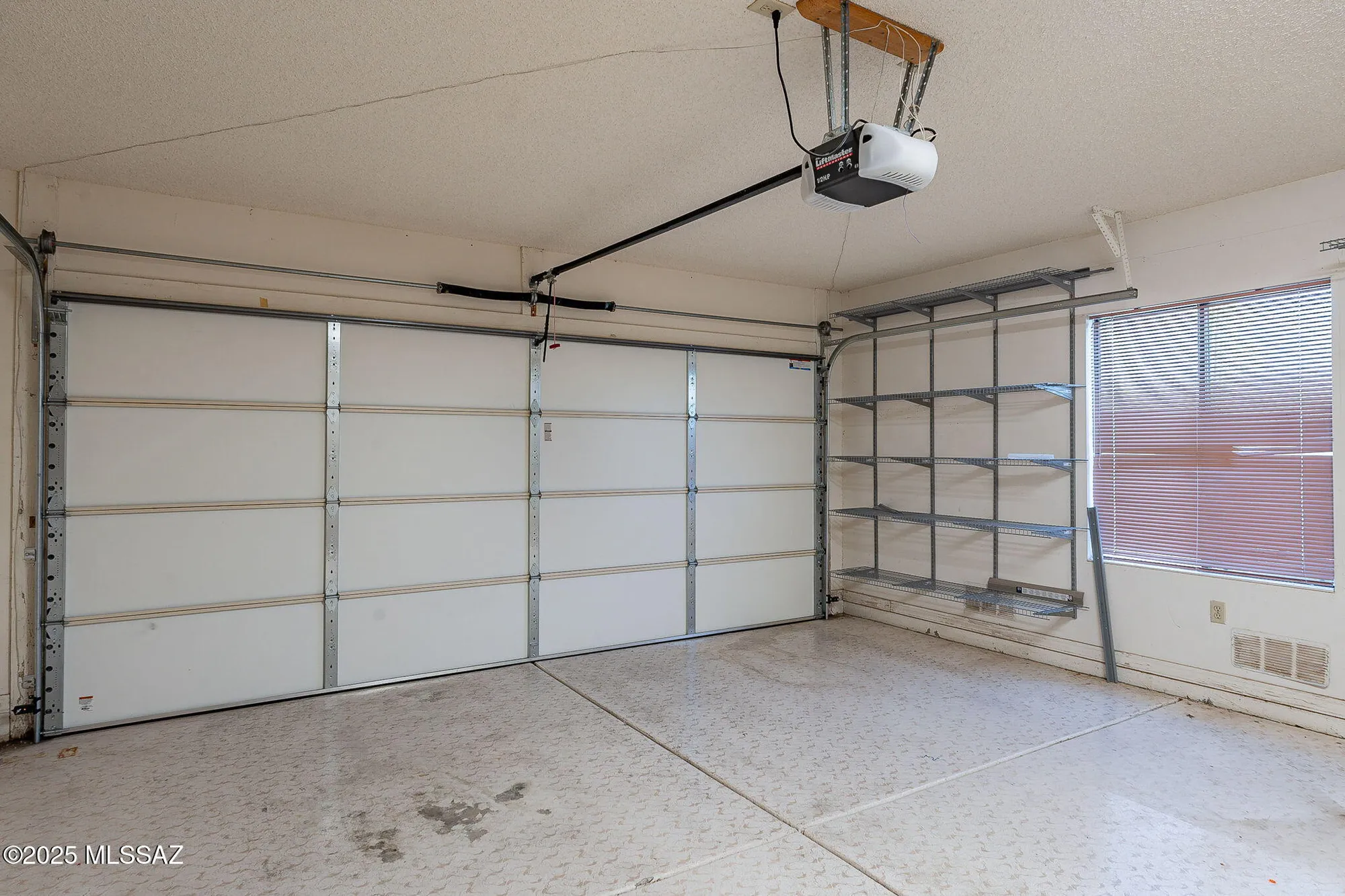 Property Slideshow image 36 of 46 | 38324 s silverwood dr, Tucson, AZ, 85739