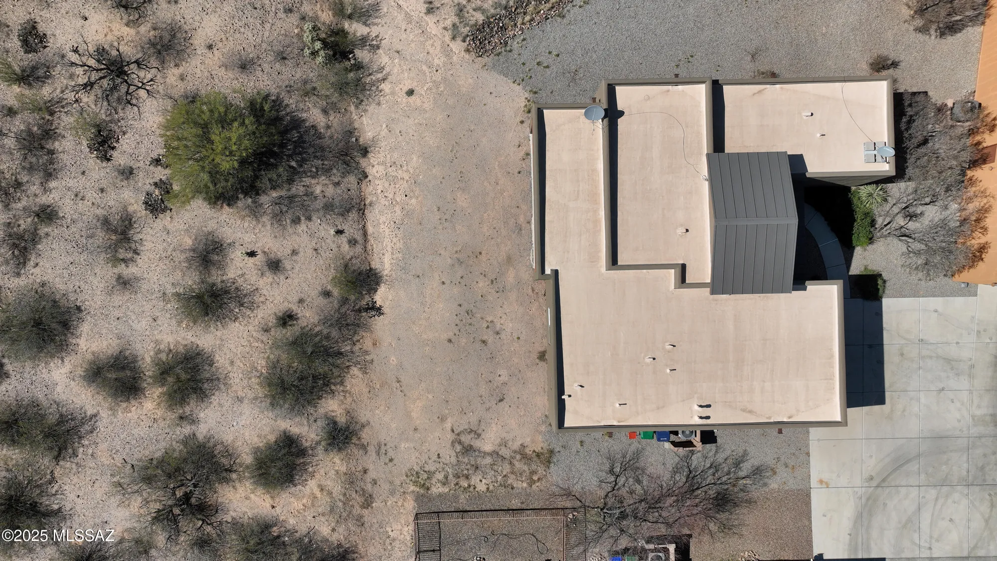 Property Slideshow image 26 of 38 | 13808 e langtry ln, Tucson, AZ, 85747