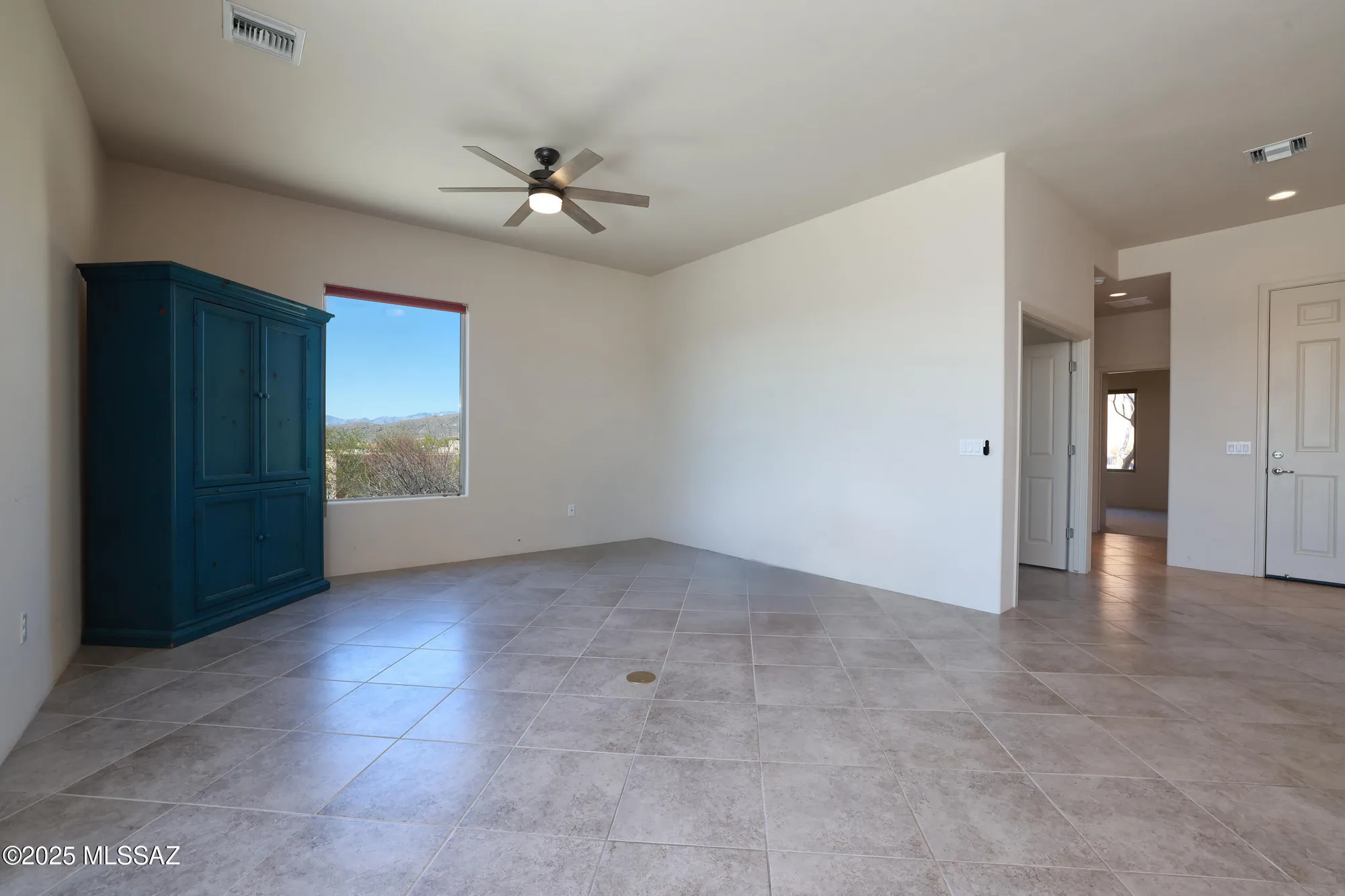 Property Slideshow image 4 of 38 | 13808 e langtry ln, Tucson, AZ, 85747