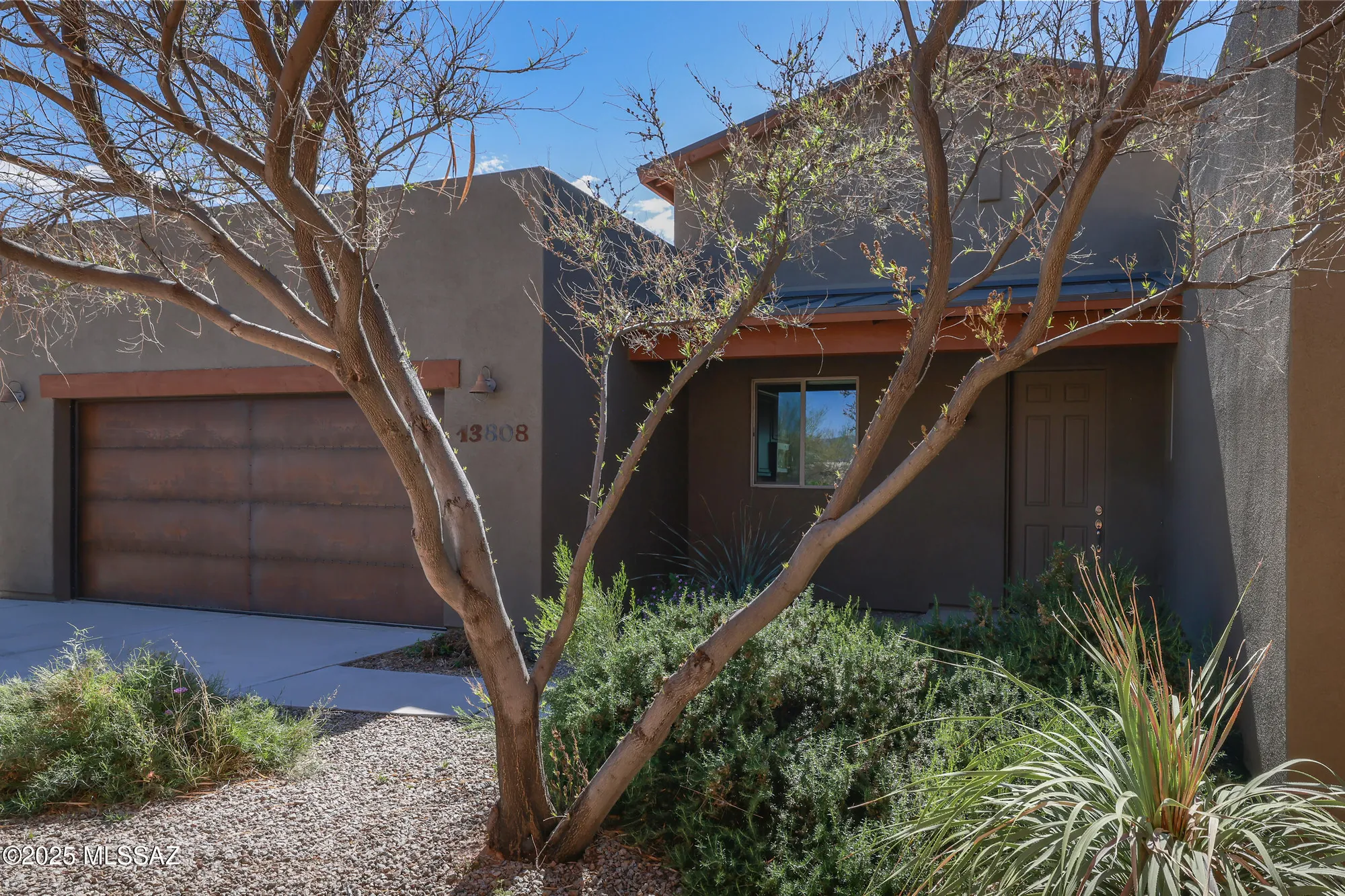 Property Slideshow image 1 of 38 | 13808 e langtry ln, Tucson, AZ, 85747