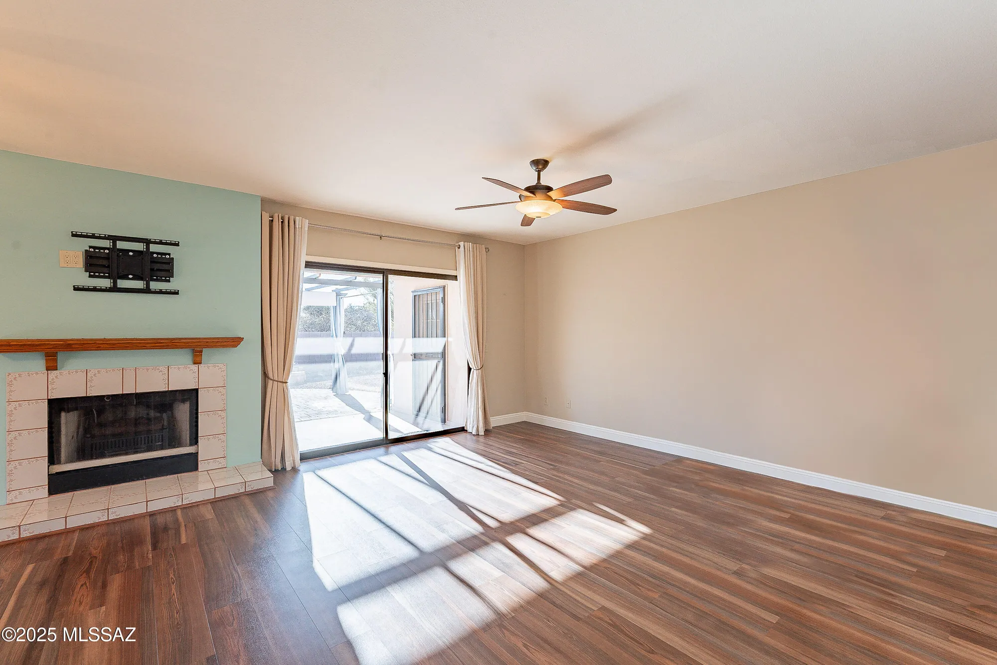 Property Slideshow image 12 of 46 | 38324 s silverwood dr, Tucson, AZ, 85739